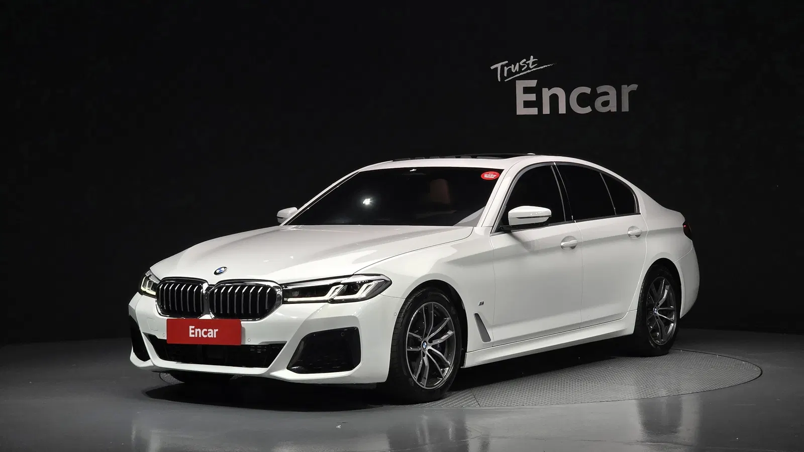 BMW Série 5 (G30) 520i M Sport 2023 — photo 1 sur 38