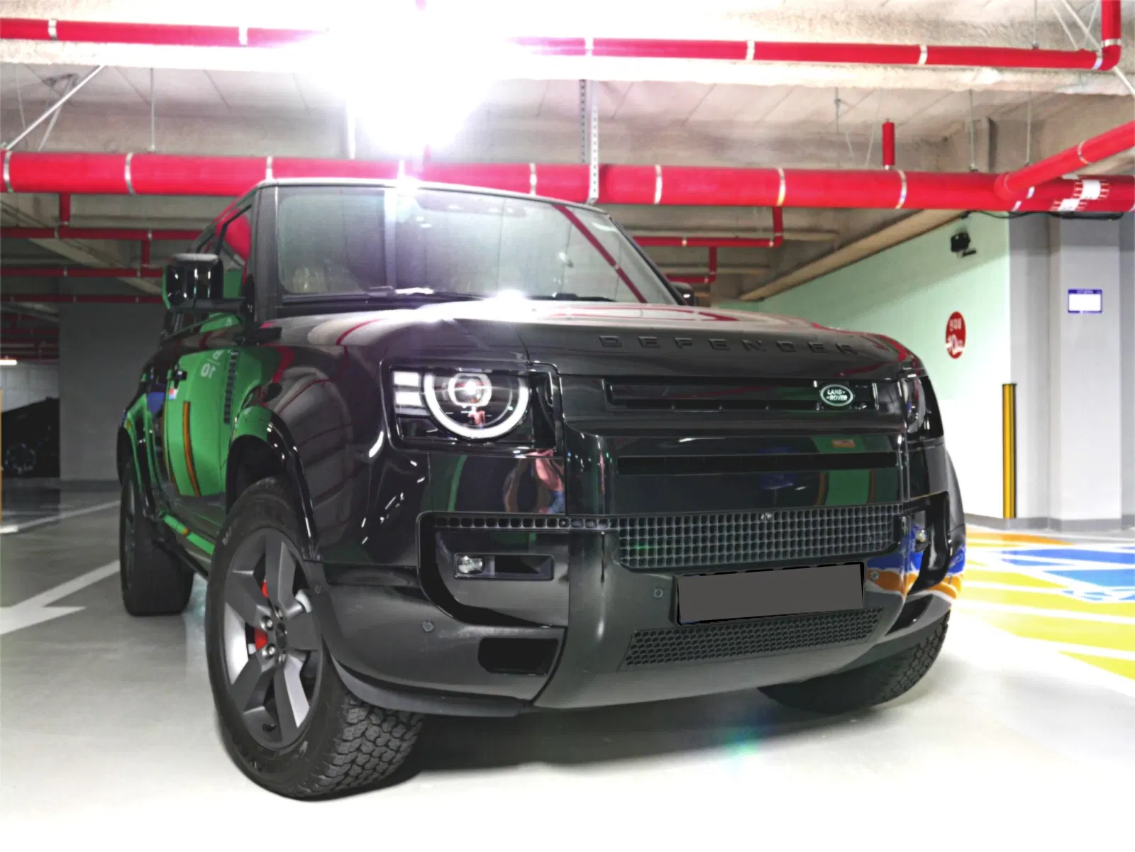 Land Rover Defender (L663) 110 P400 X 2026 — photo 1 sur 10