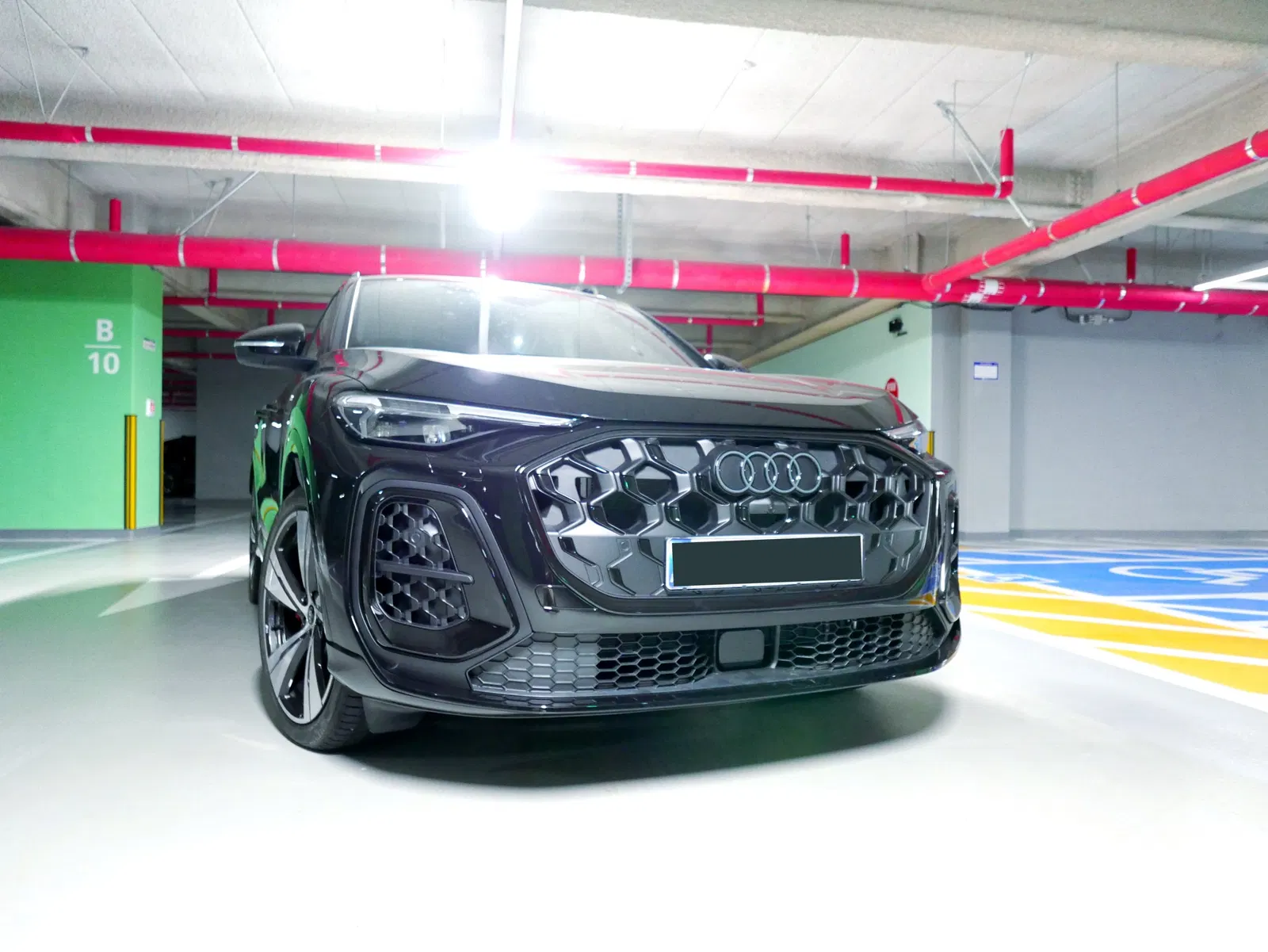 Audi Q5 (80A) 40 TDI Quattro S Line Black Edition 2025 — photo 1 sur 10