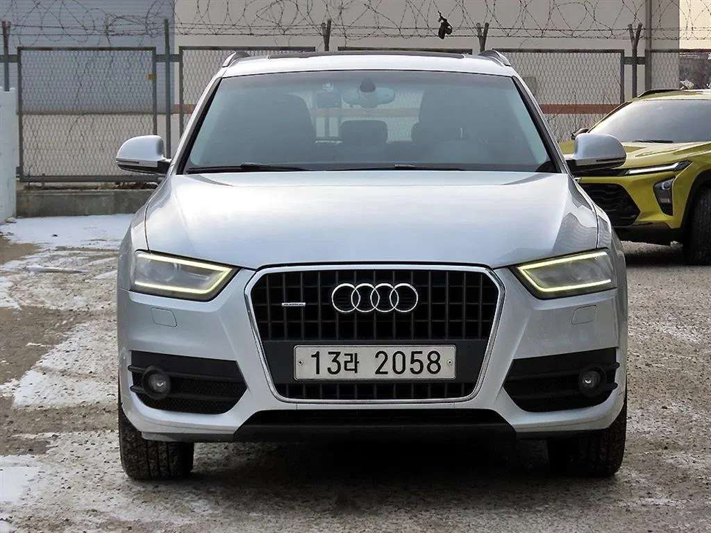 Audi Q3 2.0 TDI Quattro Dynamic 2012 — photo 1 sur 26