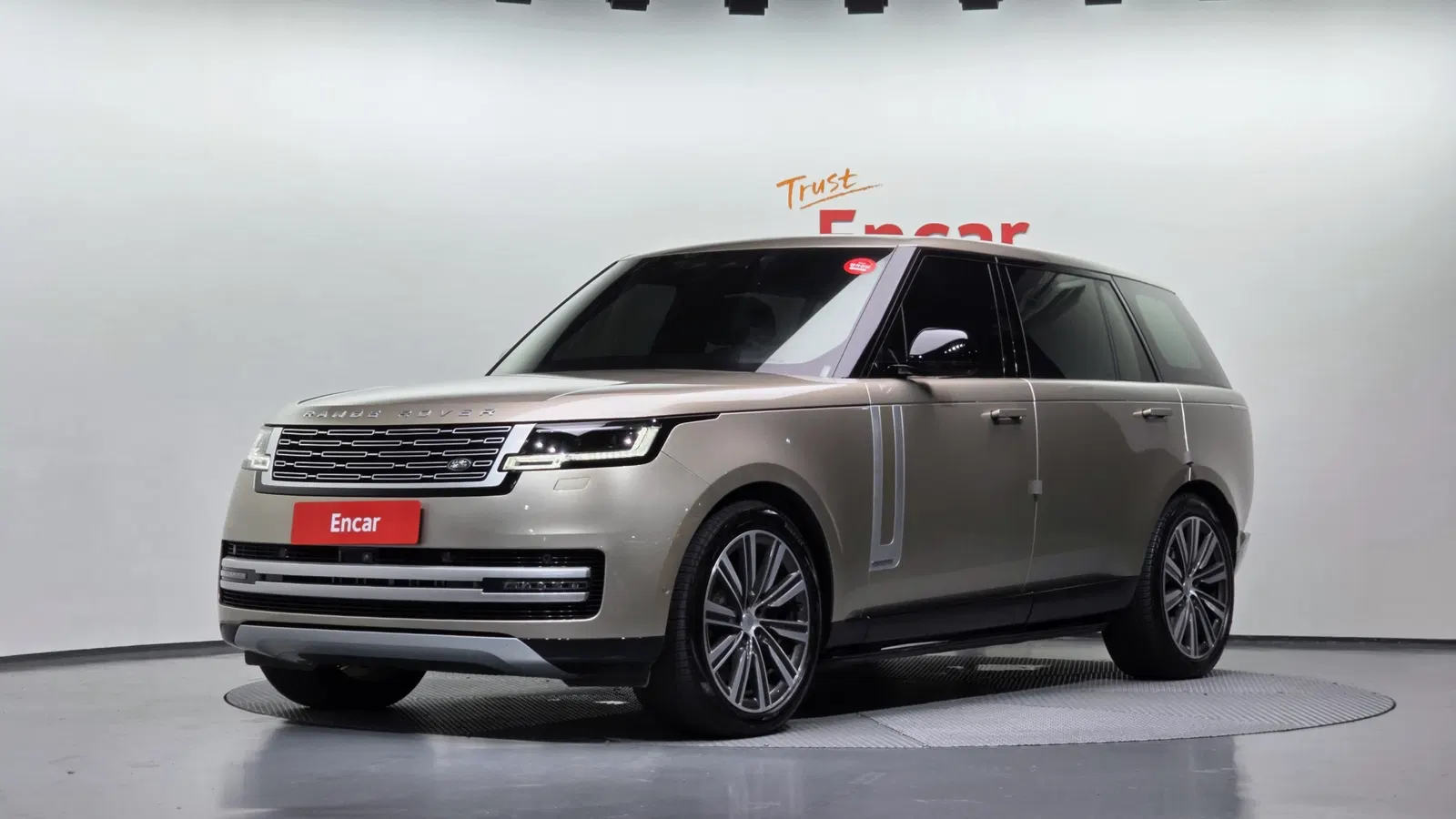 Land Rover Range Rover 5e génération P530 AB LWB 2024 — photo 1 sur 26