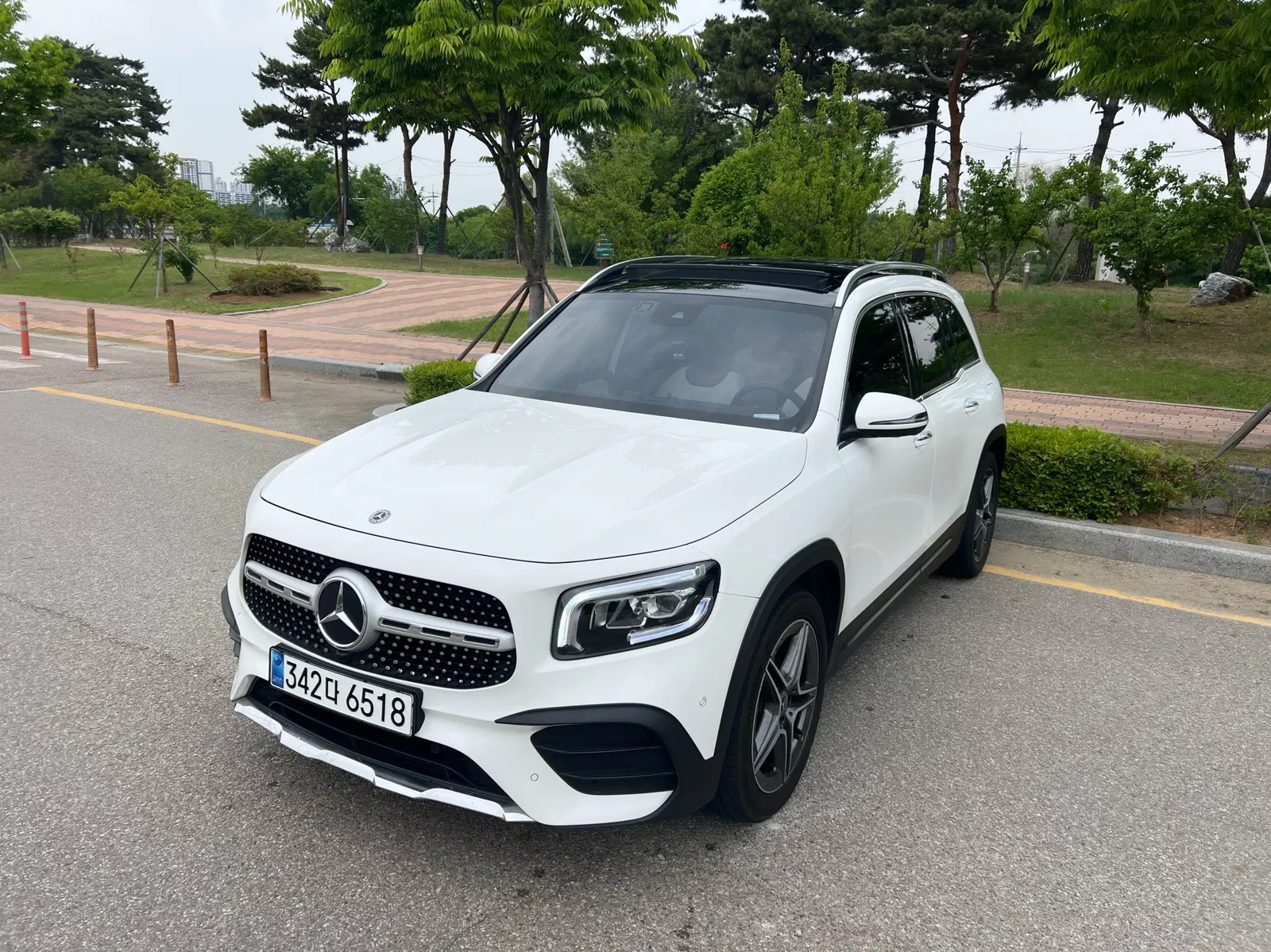 Mercedes-Benz GLB GLB250 4MATIC (X247) 2020 — photo 1 sur 26