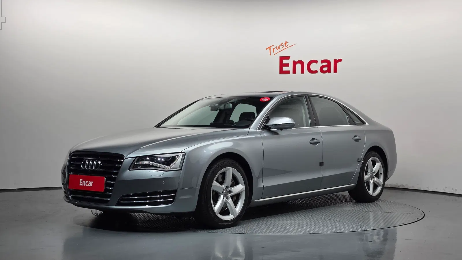 Audi A8 4.2 FSI Quattro 2011 — photo 1 sur 20