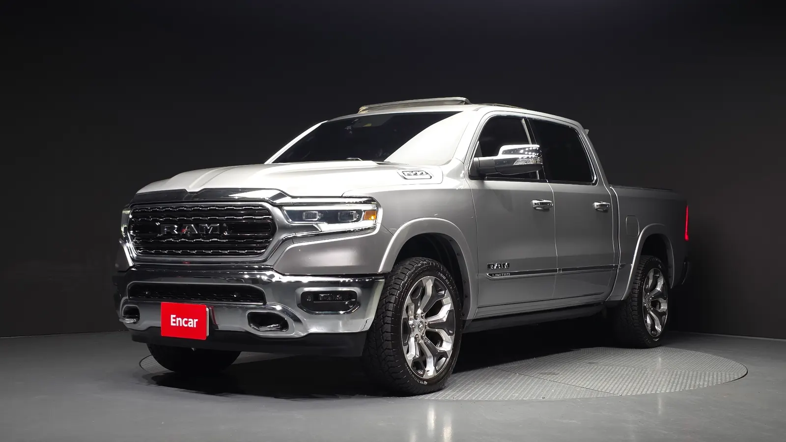 Dodge RAM Pickup 5.7 2019 — photo 1 sur 31