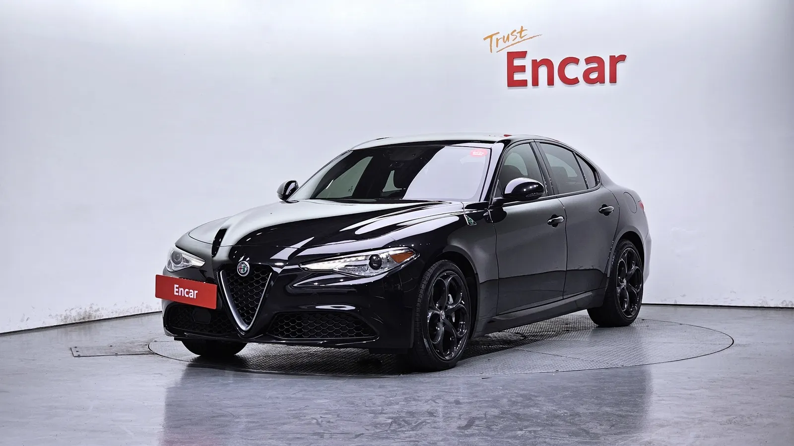 Alfa Romeo Giulia 2.0 2017 — photo 1 sur 20