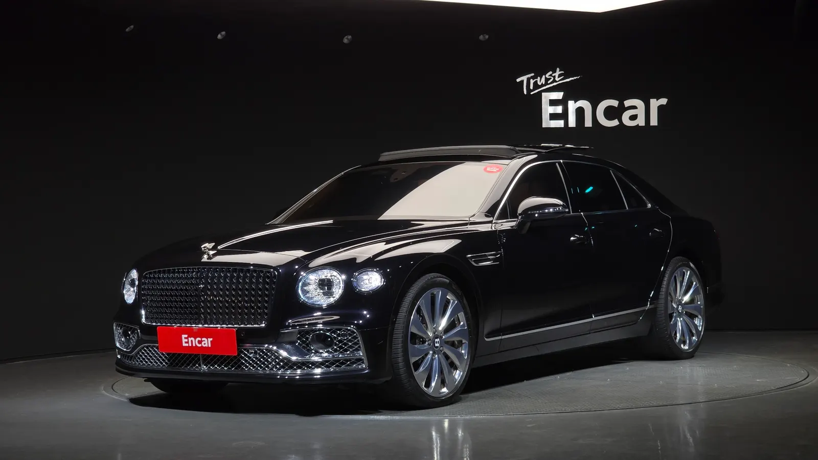 Bentley Flying Spur 3e génération 4.0 2021 — photo 1 sur 37
