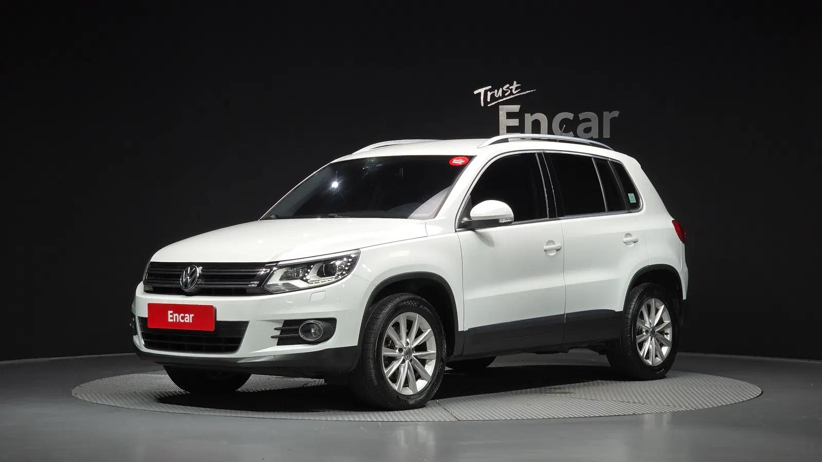 Volkswagen Tiguan 2.0 TDI Comfort 2014 — photo 1 sur 20