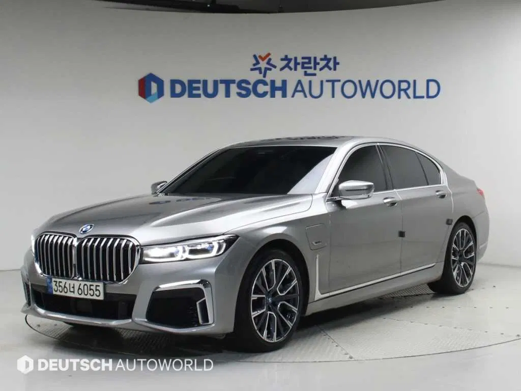 BMW Série 7 (G11) 745e iPerformance M Sport 2022 — photo 1 sur 26