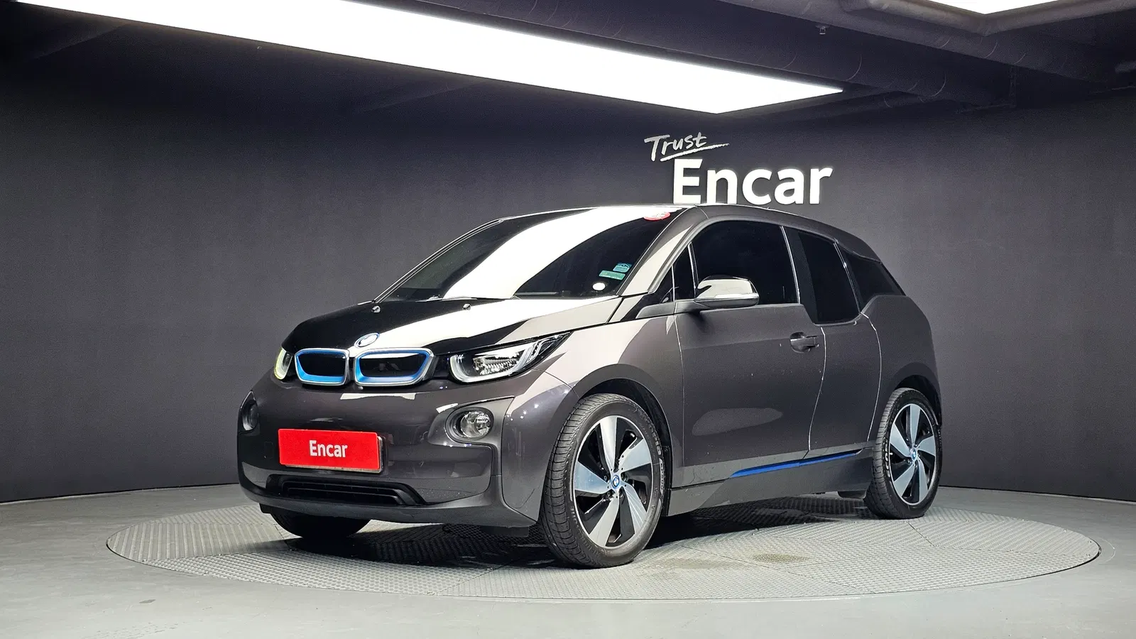 BMW i3 Lux 2015 — photo 1 sur 20