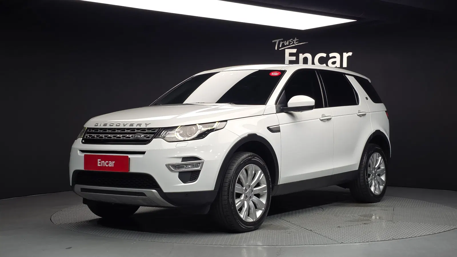 Land Rover Discovery Sport 2.0 TD4 HSE Luxury 2016 — photo 1 sur 26