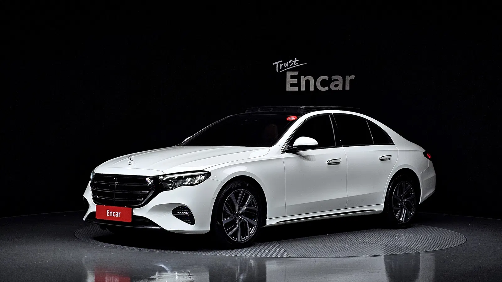 Mercedes-Benz Classe E E220d 4MATIC Exclusive (W214) 2024 — photo 1 sur 20