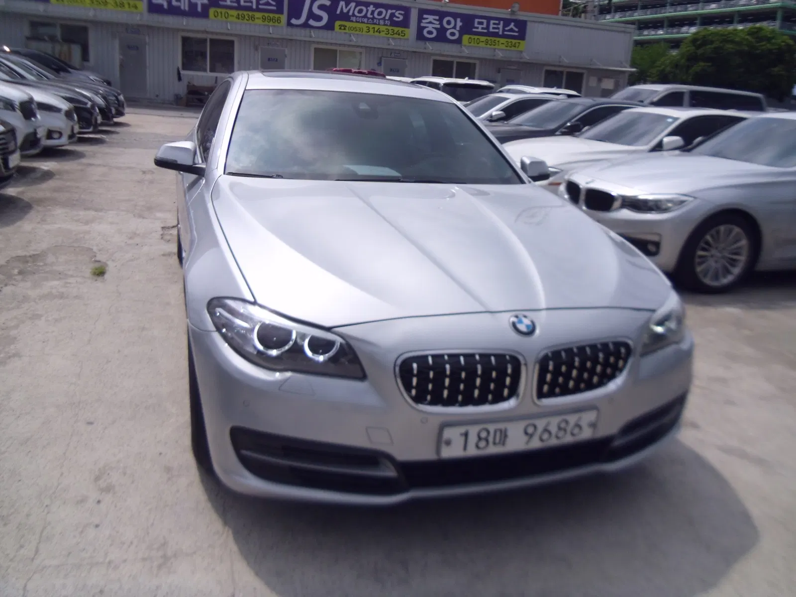 BMW Série 5 (F10) 520d xDrive 2014 — photo 1 sur 26