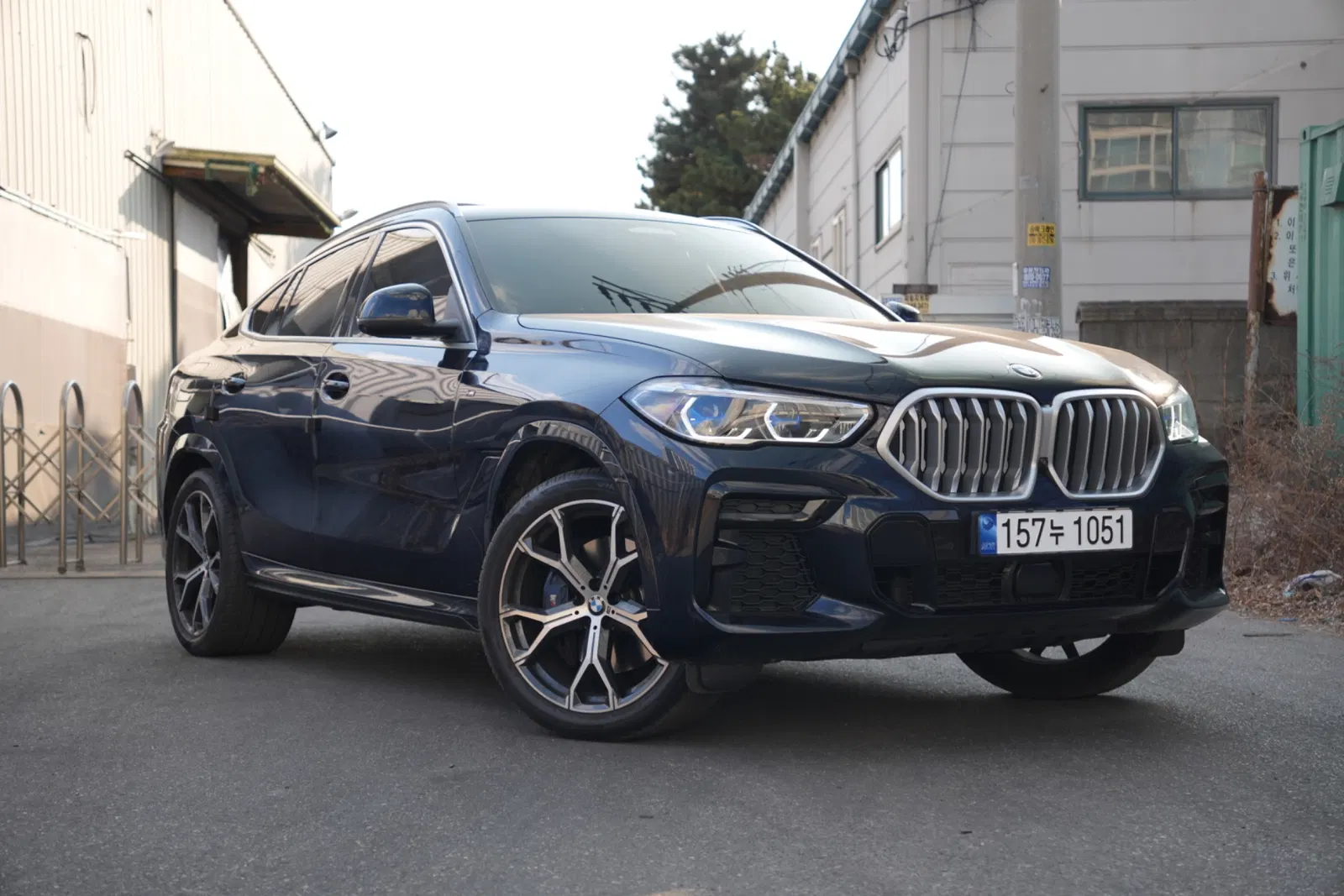 BMW X6 (G06) xDrive40i M Sport 2023 — photo 1 sur 19