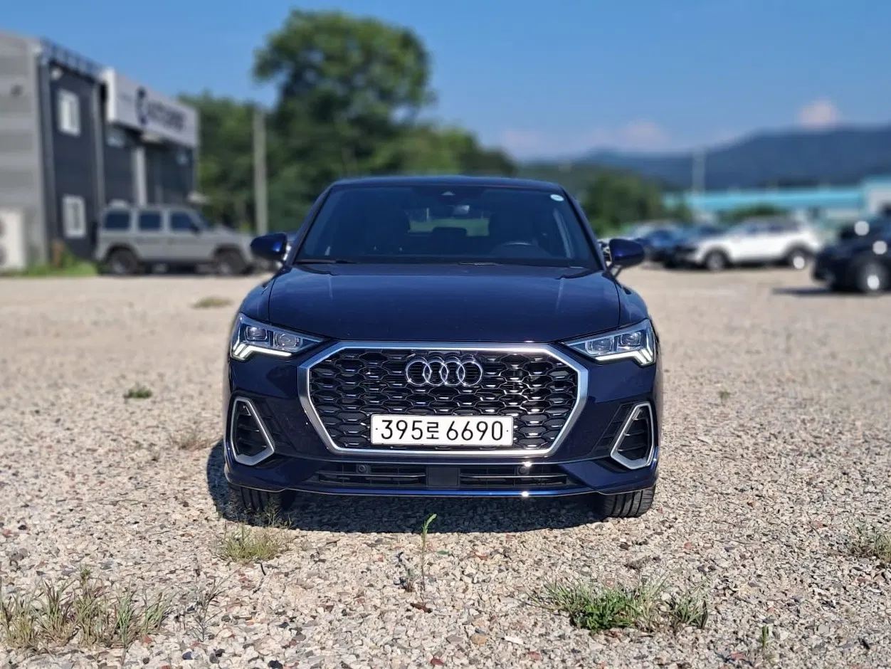 Audi Q3 (F3) 35 TDI Premium Sportback 2024 — photo 1 sur 20