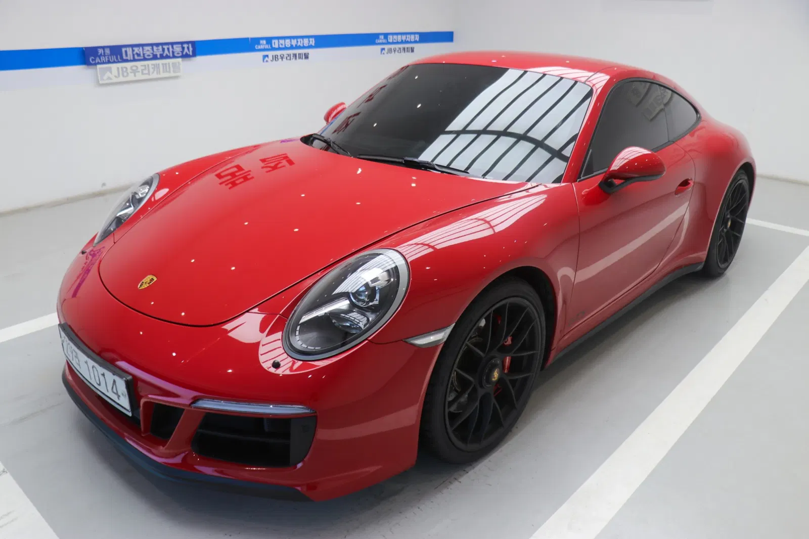 Porsche 911 Carrera 4 GTS 2019 — photo 1 sur 20