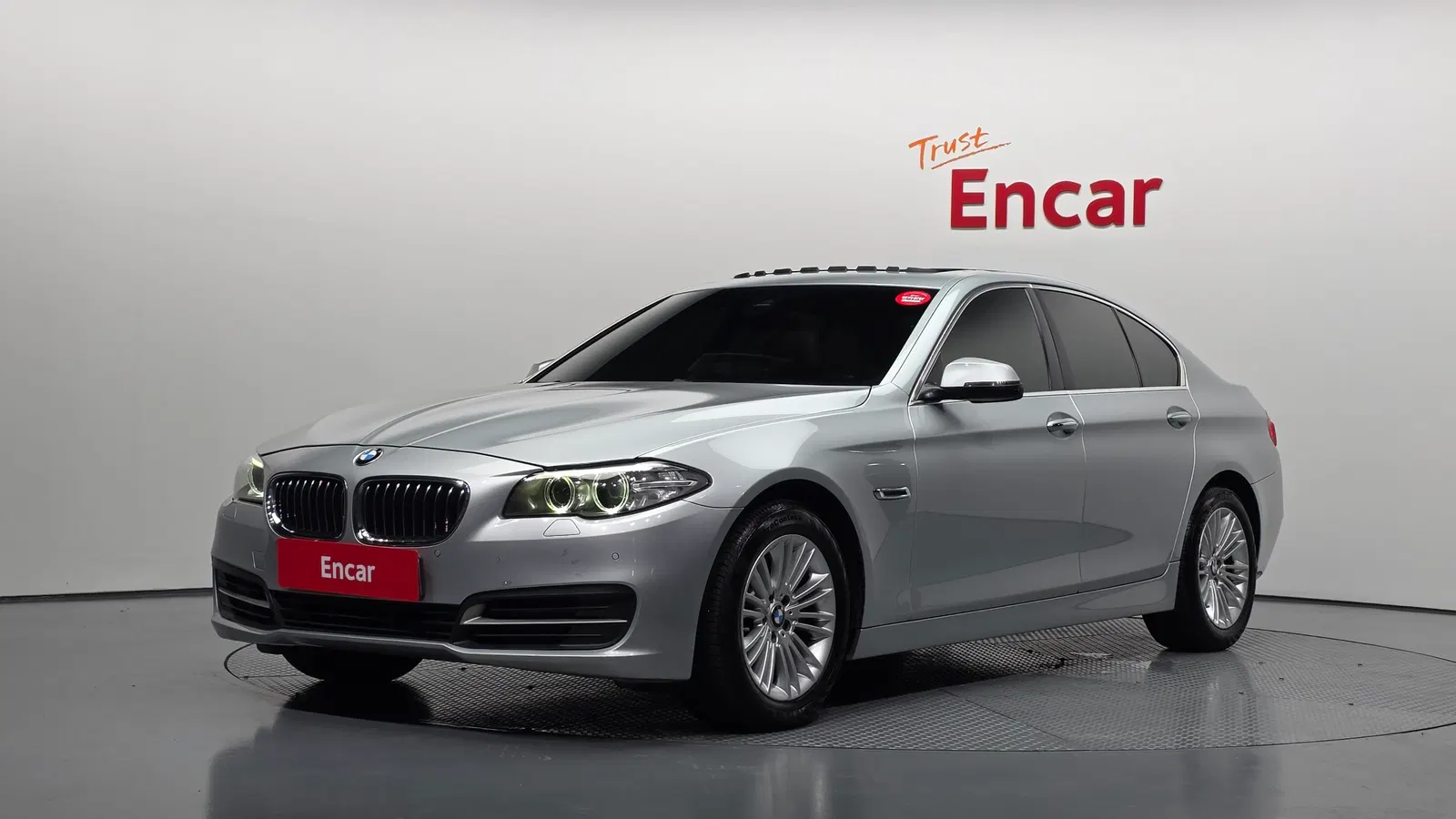 BMW Série 5 (F10) 520d 2015 — photo 1 sur 20