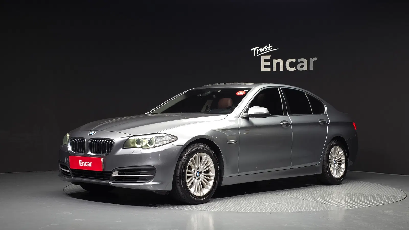 BMW Série 5 (F10) 520d 2015 — photo 1 sur 20