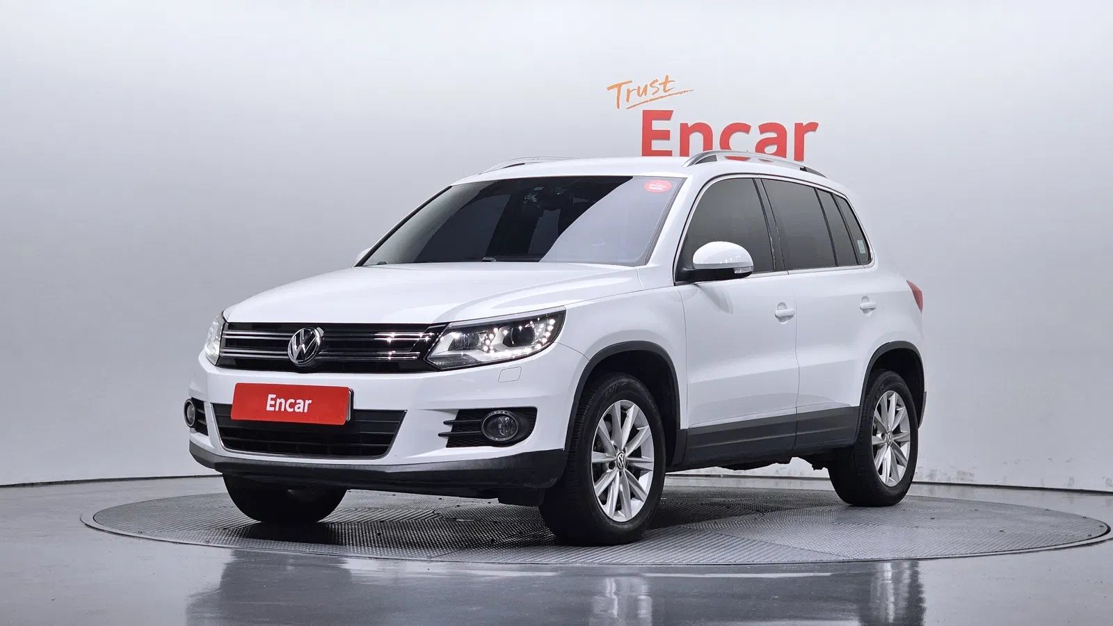 Volkswagen Tiguan 2.0 TDI Comfort 2016 — photo 1 sur 20