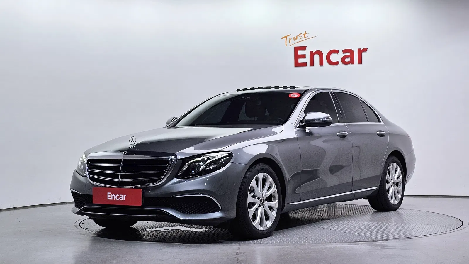Mercedes-Benz Classe E E220d 4MATIC Exclusive (W213) 2019 — photo 1 sur 38