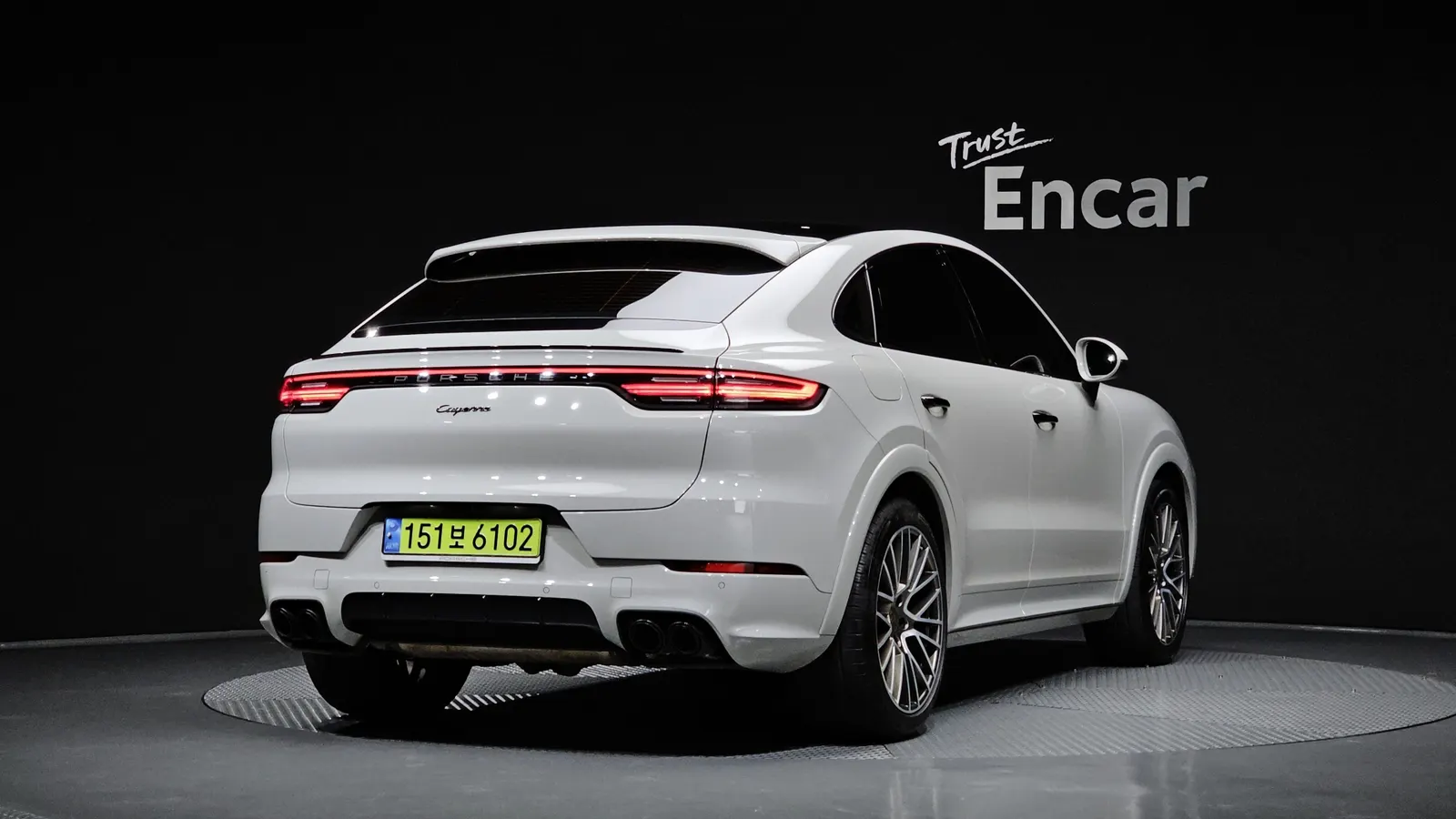 Porsche Cayenne (PO536) 3.0 Coupé Platinum Edition 2023 — photo 1 sur 39
