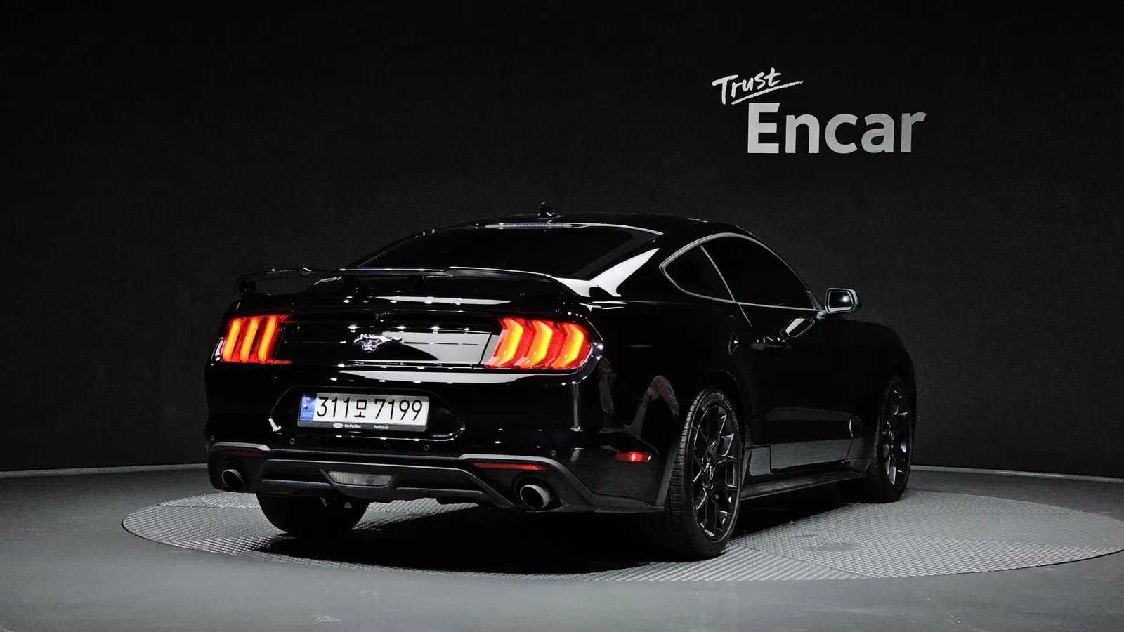 Ford Mustang Coupé 2023 — photo 1 sur 31