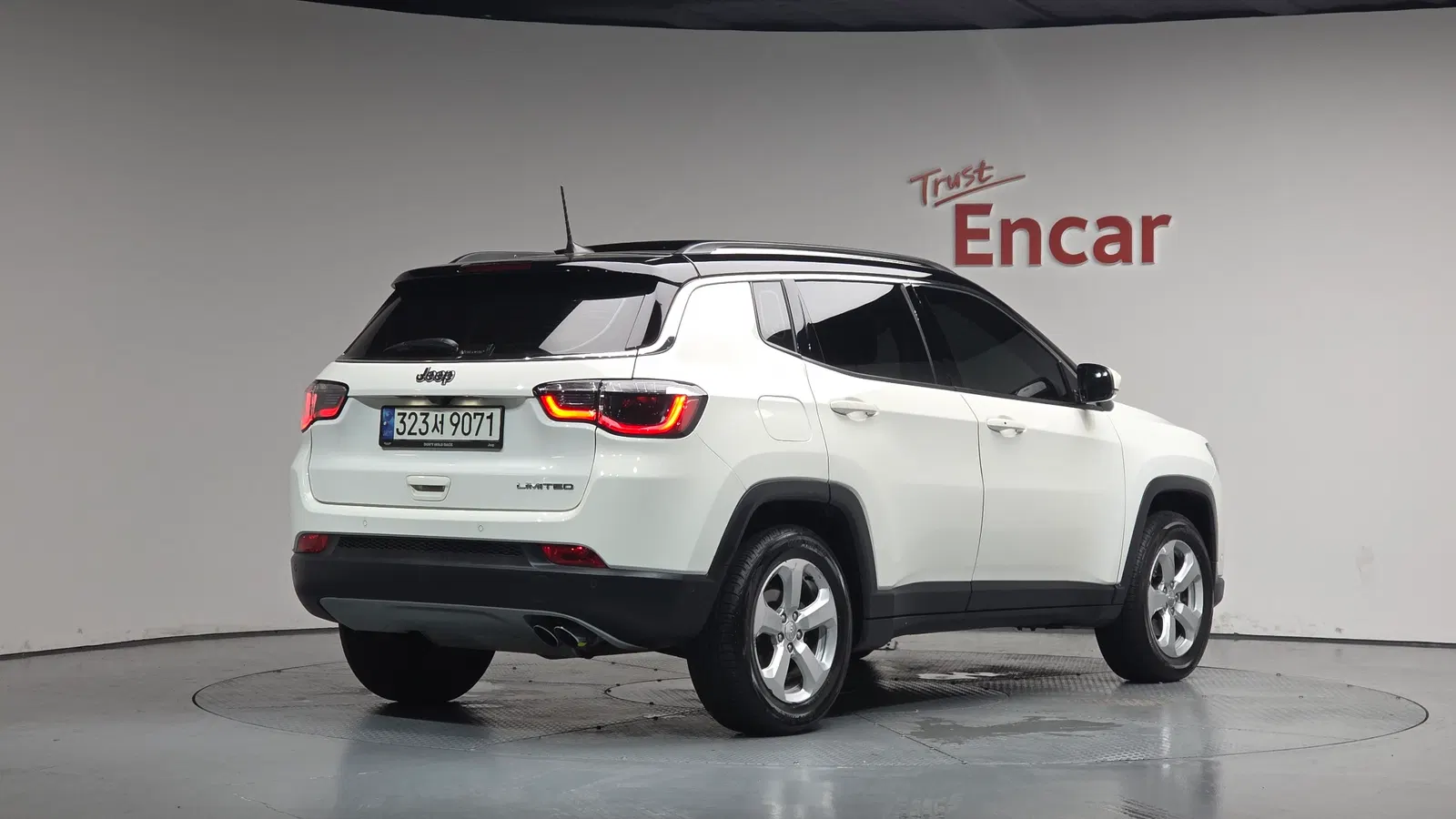 Jeep Compass 2e génération 2.4 Limited 2WD 2021 — photo 1 sur 33
