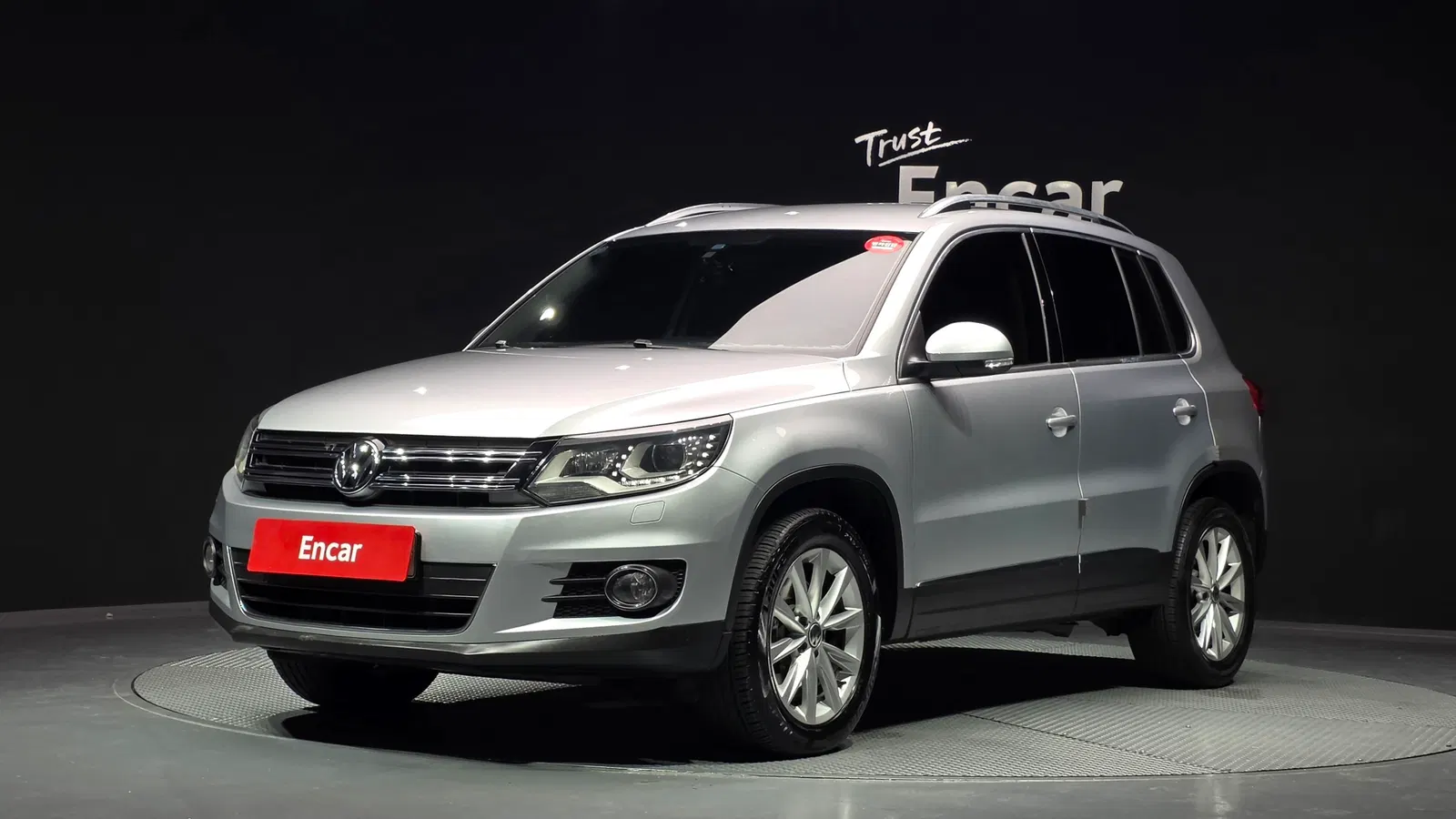 Volkswagen Tiguan 2.0 TDI Comfort 2014 — photo 1 sur 20