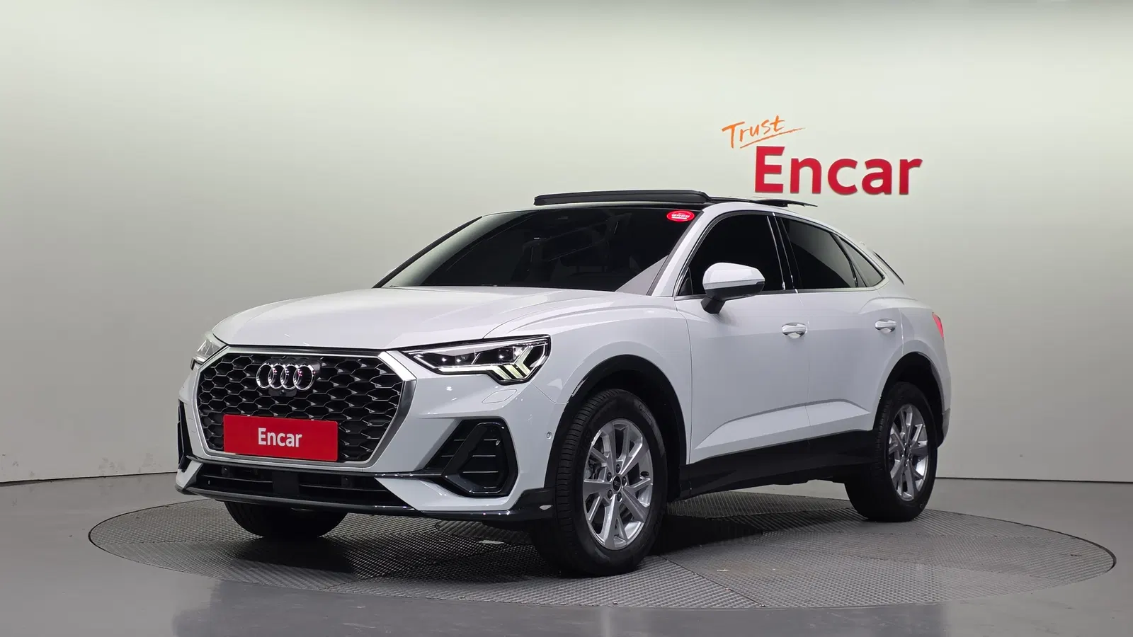 Audi Q3 (F3) 35 TDI Sportback 2023 — photo 1 sur 32