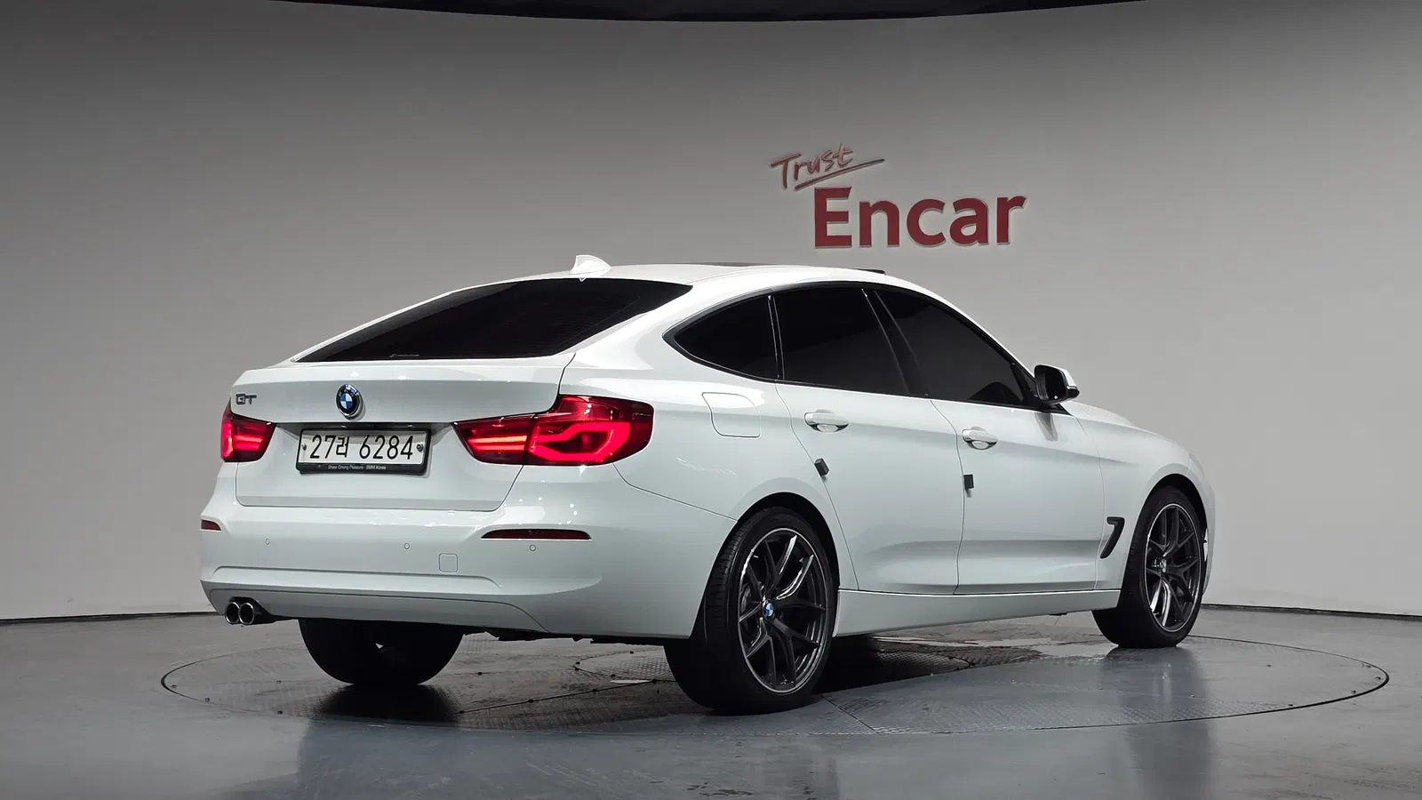 BMW Série 3 GT (F34) GT 320d 2018 — photo 1 sur 33