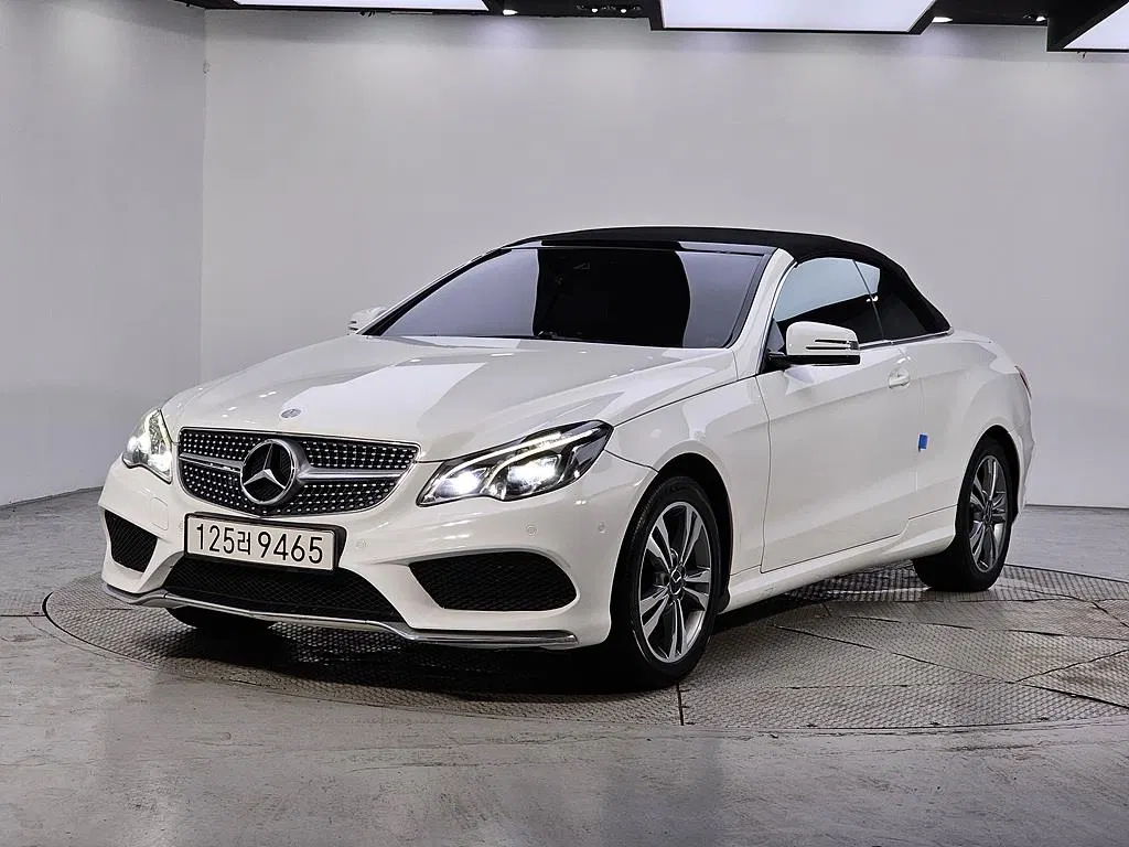 Mercedes-Benz Classe E E200 Cabriolet (W212) 2014 — photo 1 sur 26
