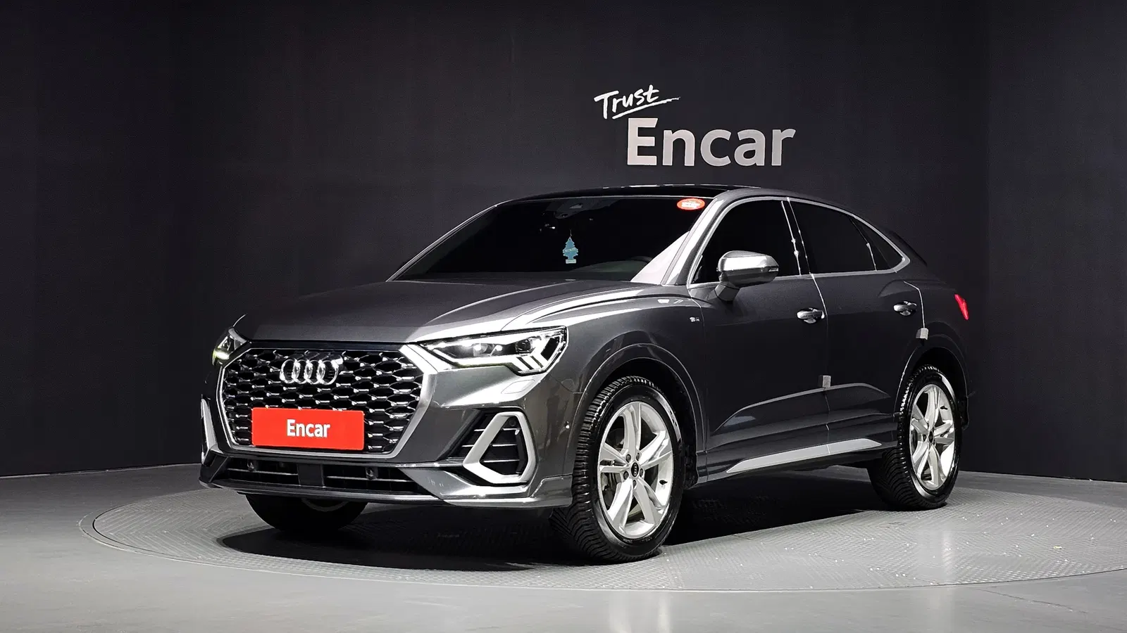 Audi Q3 (F3) 35 TDI Premium Sportback 2023 — photo 1 sur 32