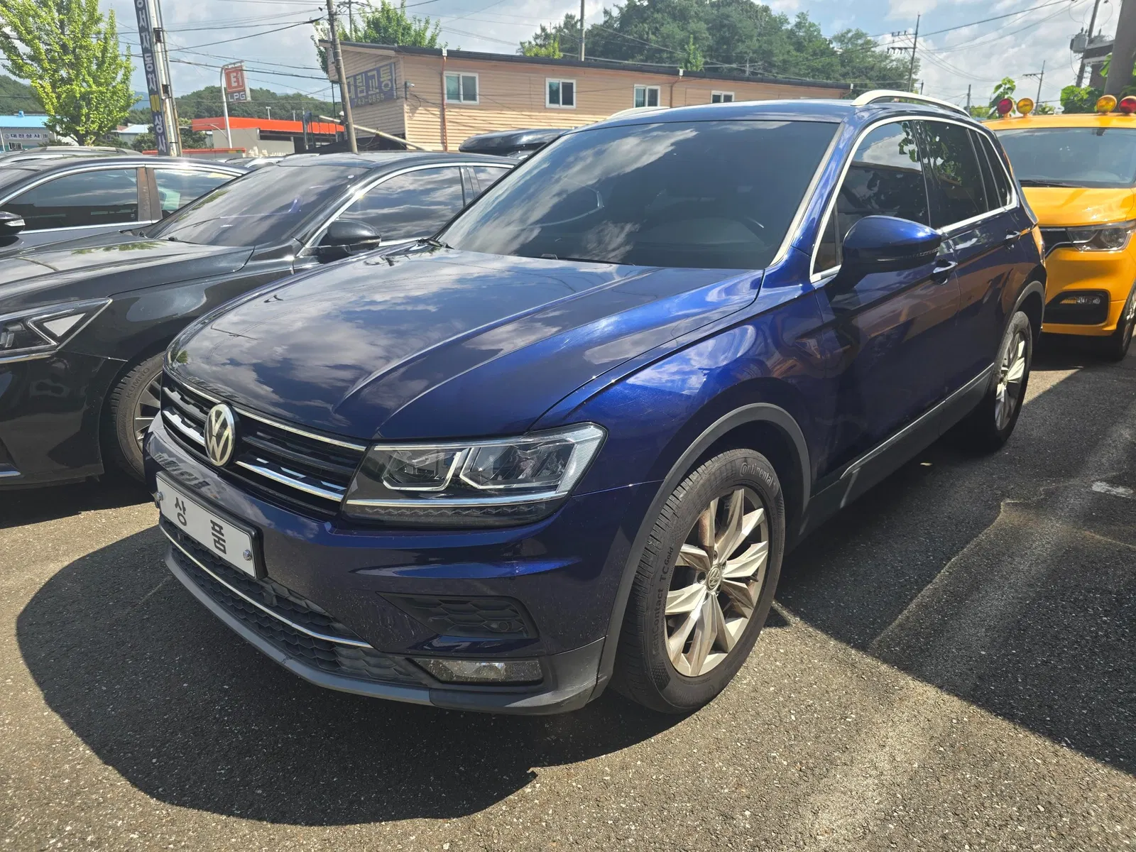 Volkswagen Tiguan 2e génération 2.0 TDI Premium 2018 — photo 1 sur 26