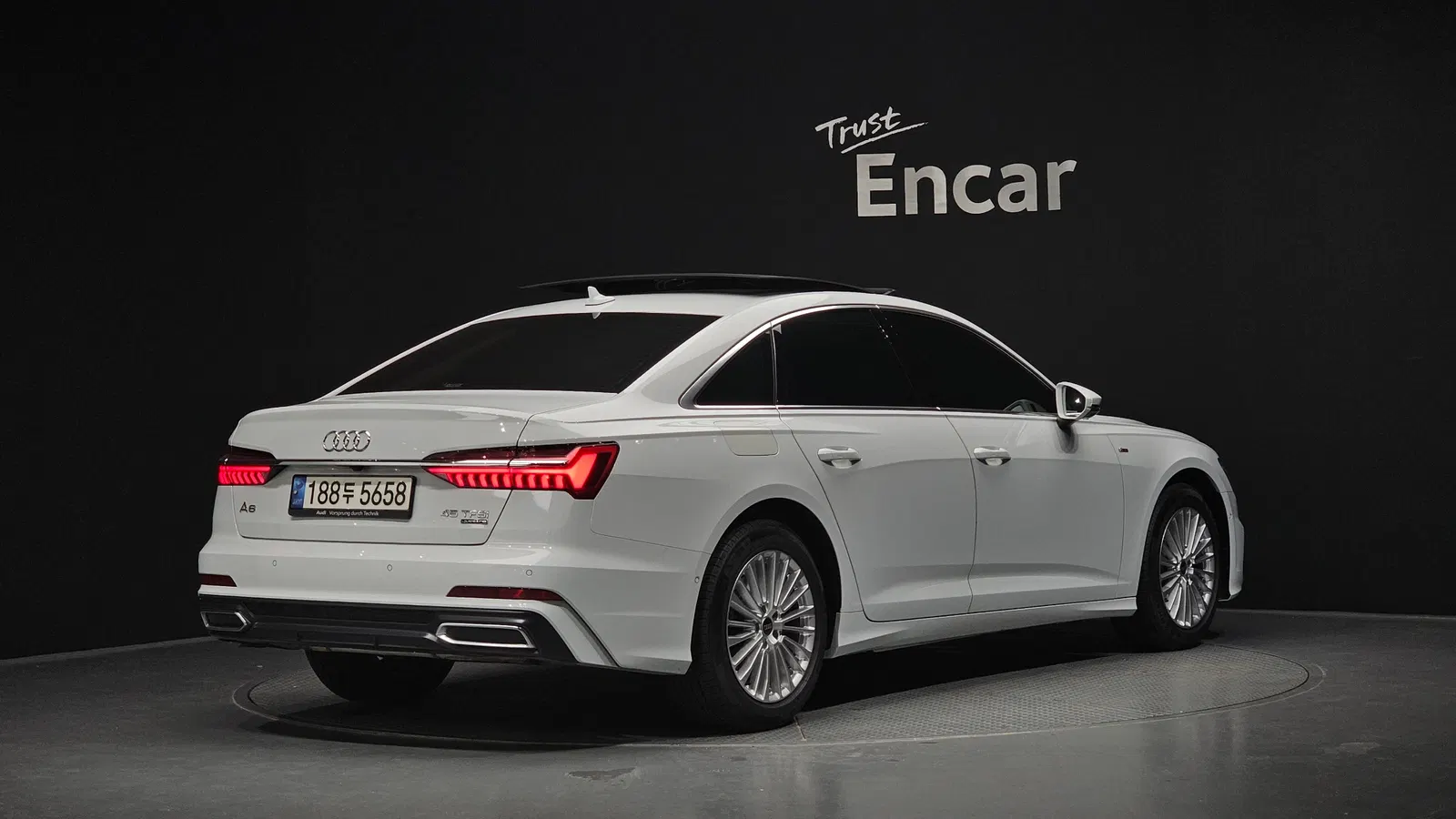 Audi A6 (C8) 45 TFSI Quattro Premium 2021 — photo 1 sur 34