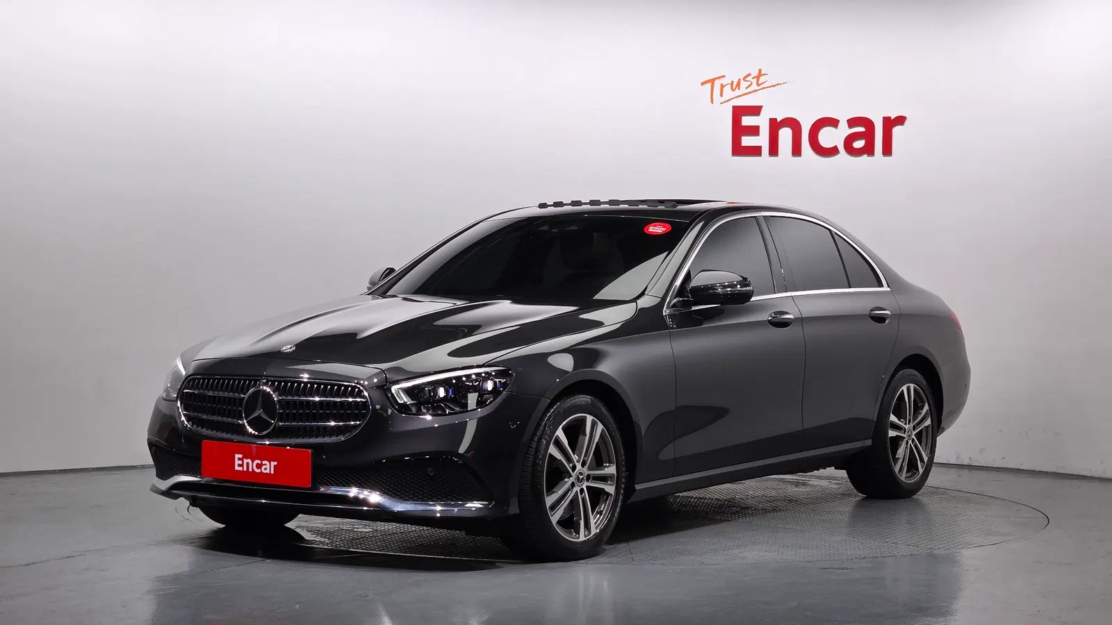 Mercedes-Benz Classe E E350 4MATIC Avantgarde (W213) 2022 — photo 1 sur 41