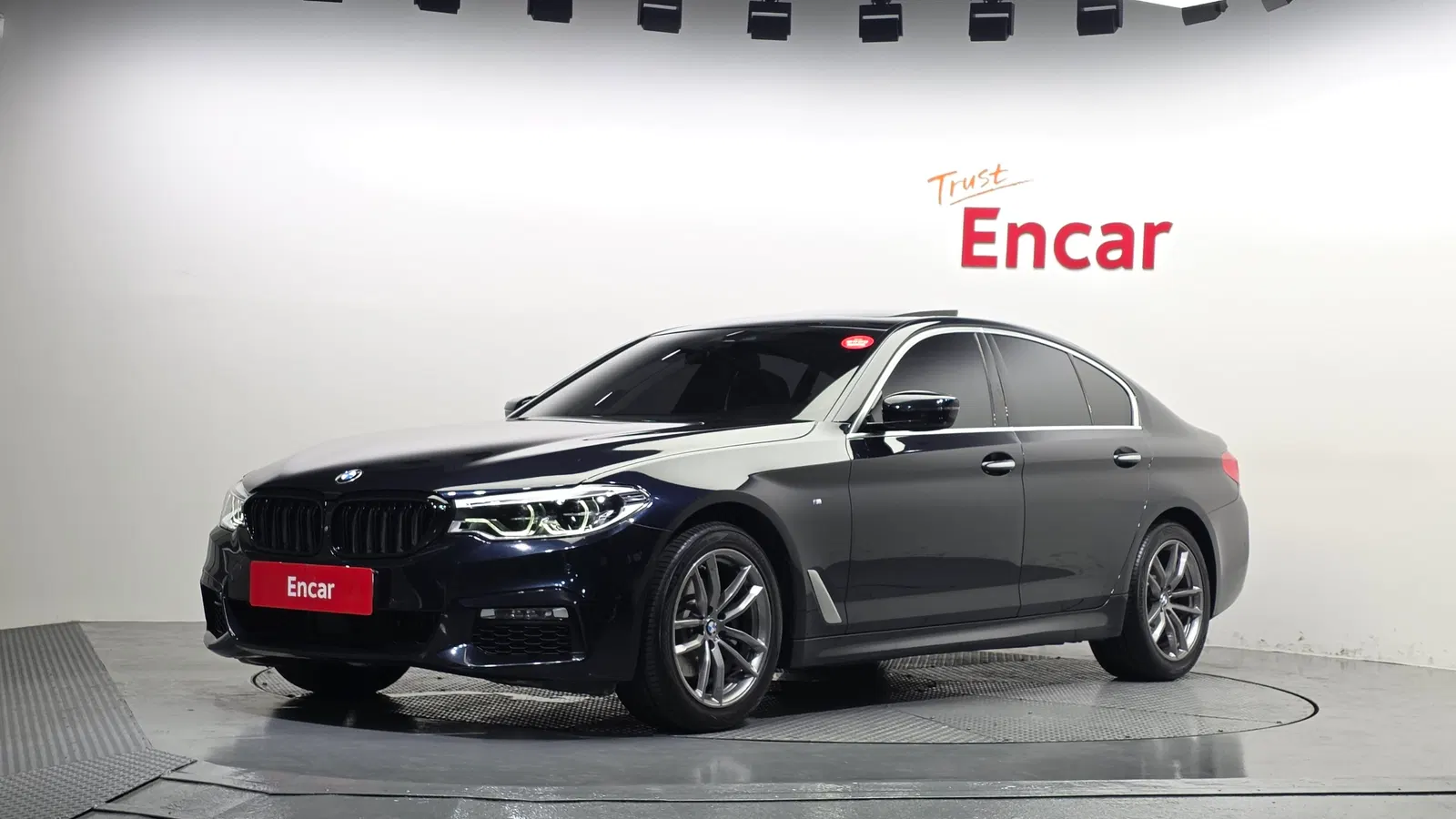 BMW Série 5 (G30) 520d xDrive M Sport Plus 2018 — photo 1 sur 37