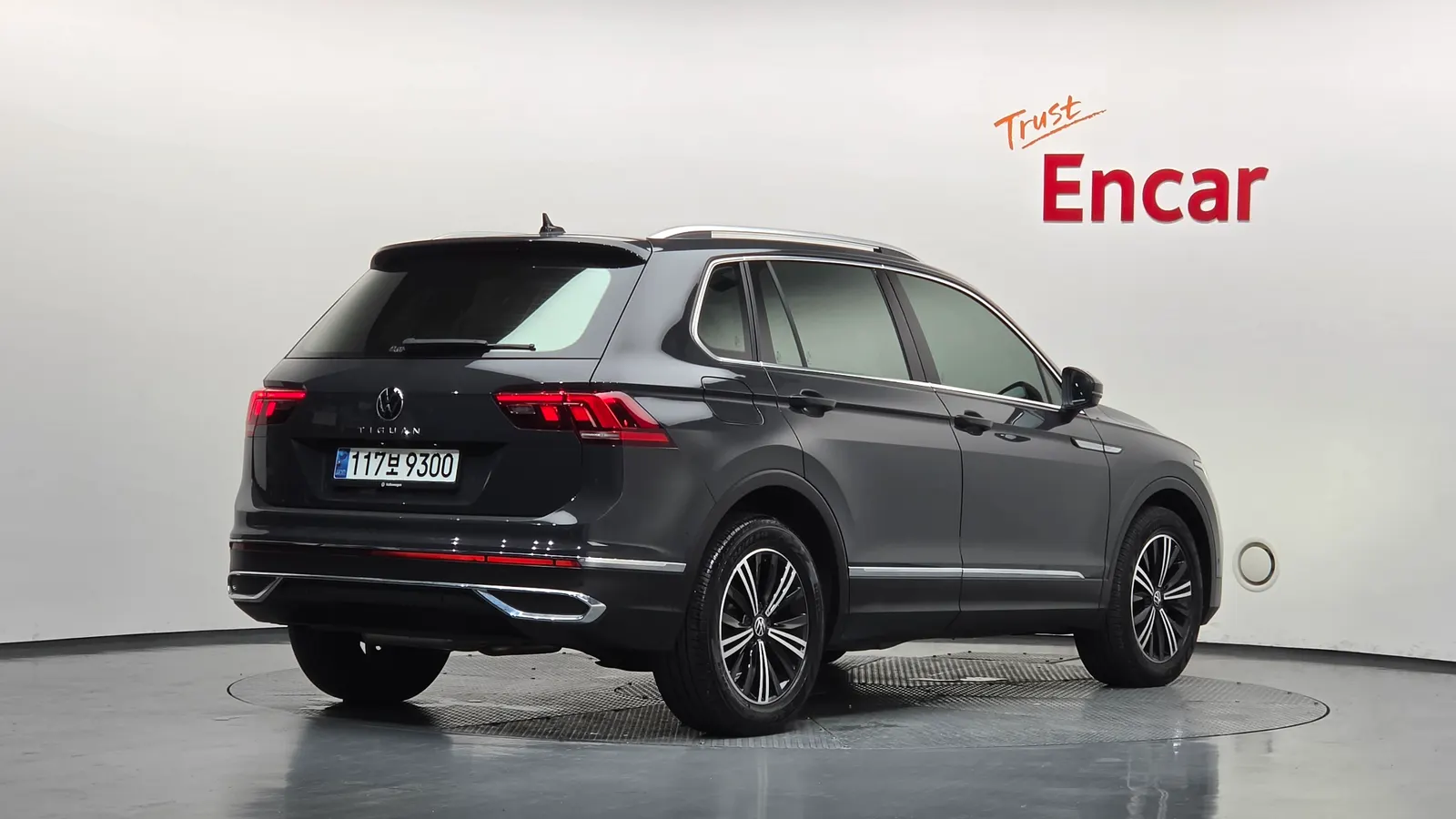 Volkswagen Tiguan 2e génération 2.0 TDI Premium 2024 — photo 1 sur 30