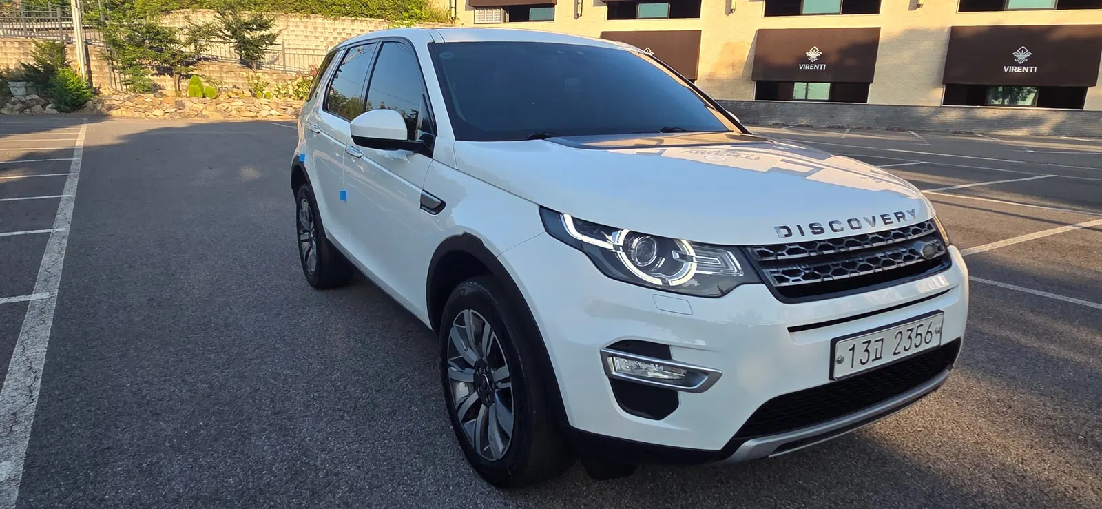 Land Rover Discovery Sport 2.0 TD4 HSE Luxury 2019 — photo 1 sur 26