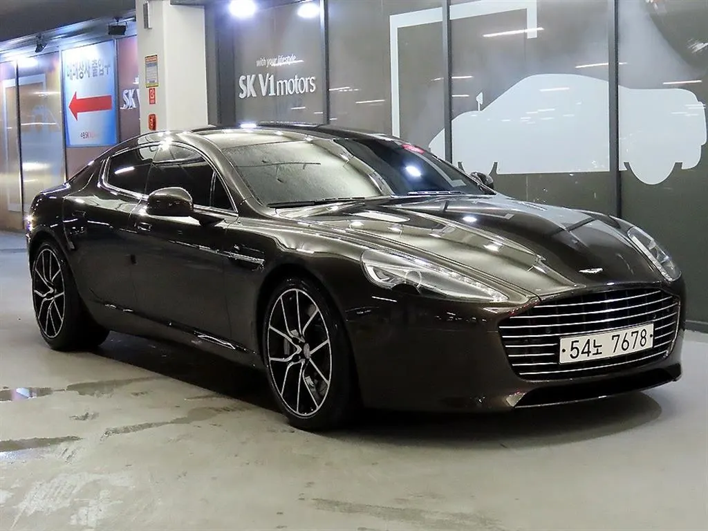 Aston Martin Rapide 6.0S V12 2015 — photo 1 sur 26
