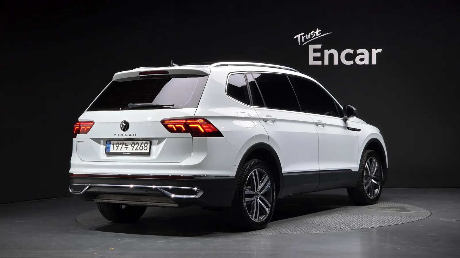 Volkswagen Tiguan Allspace 2.0 TSI Prestige 2023 — photo 1 sur 31