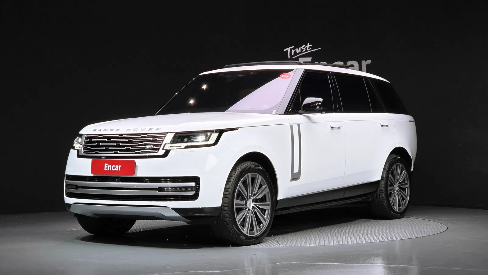 Land Rover Range Rover 5e génération P530 AB LWB 2023 — photo 1 sur 26