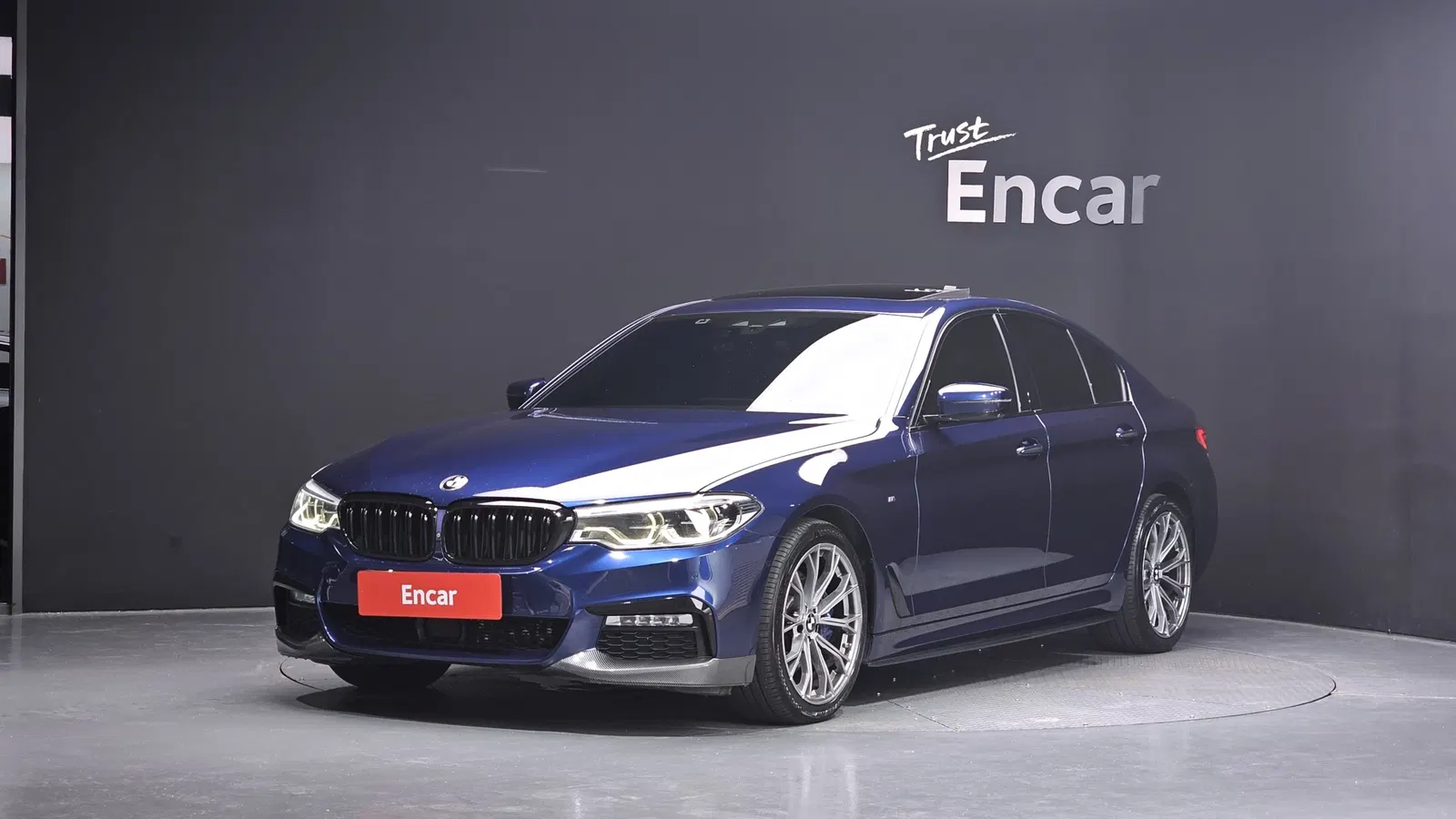 BMW Série 5 (G30) 530d M Sport 2017 — photo 1 sur 41