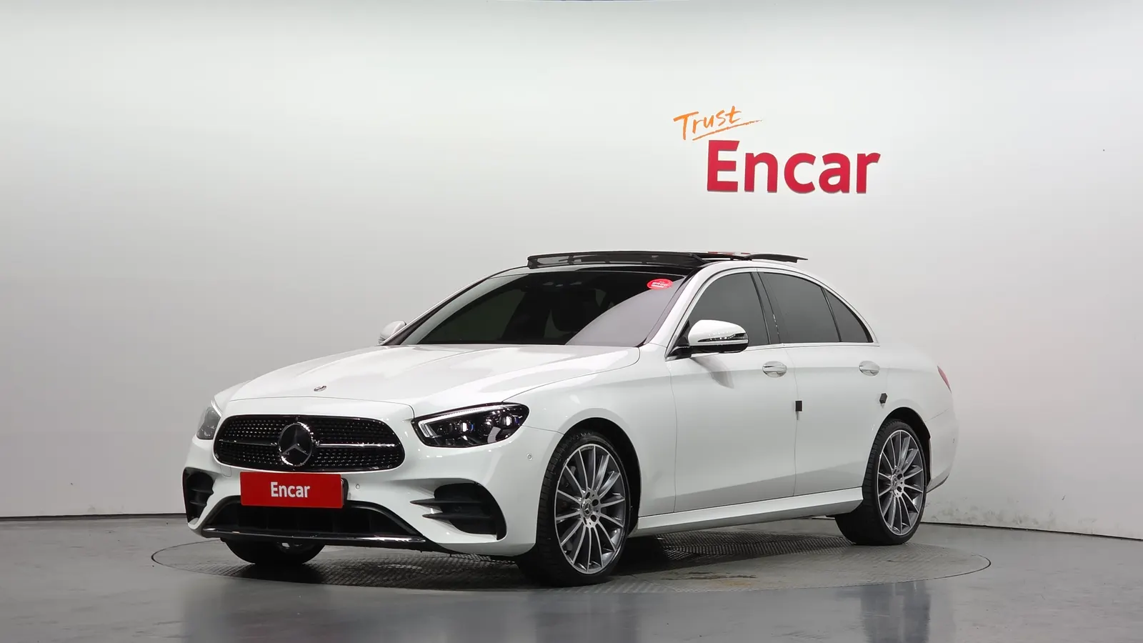 Mercedes-Benz Classe E AMG Line · E350 4MATIC (W213) 2022 — photo 1 sur 34