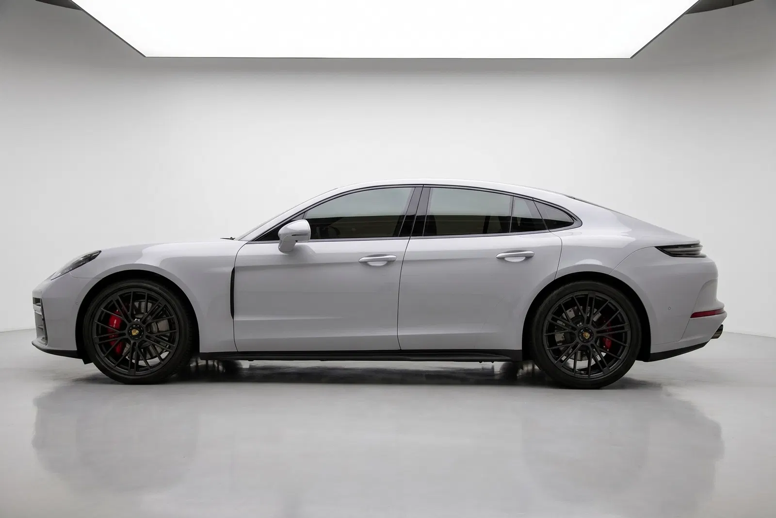 Porsche Panamera (976) 4.0 GTS 2025 — photo 1 sur 26
