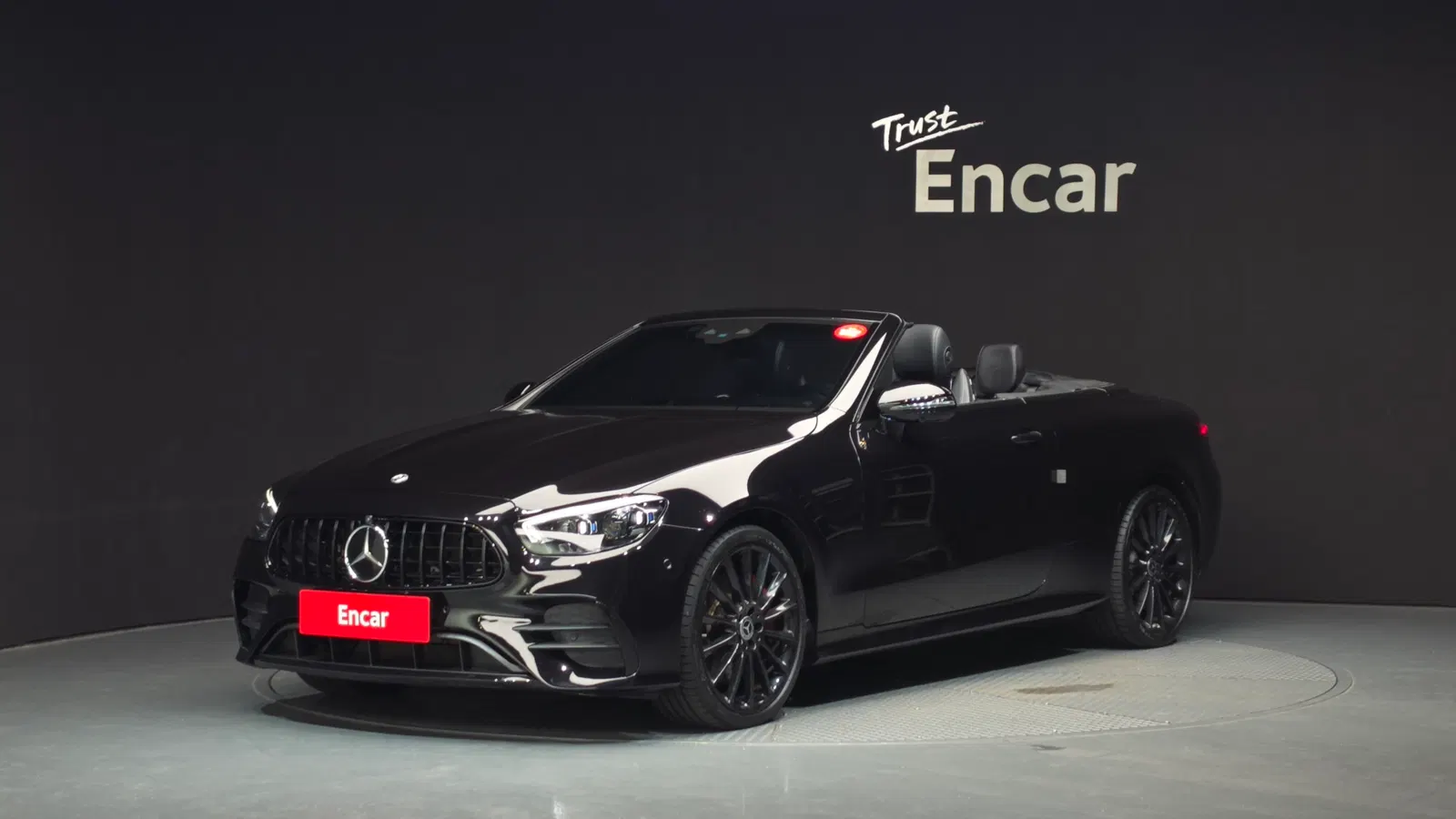 Mercedes-Benz Classe E E450 4MATIC Cabriolet (W213) 2022 — photo 1 sur 31