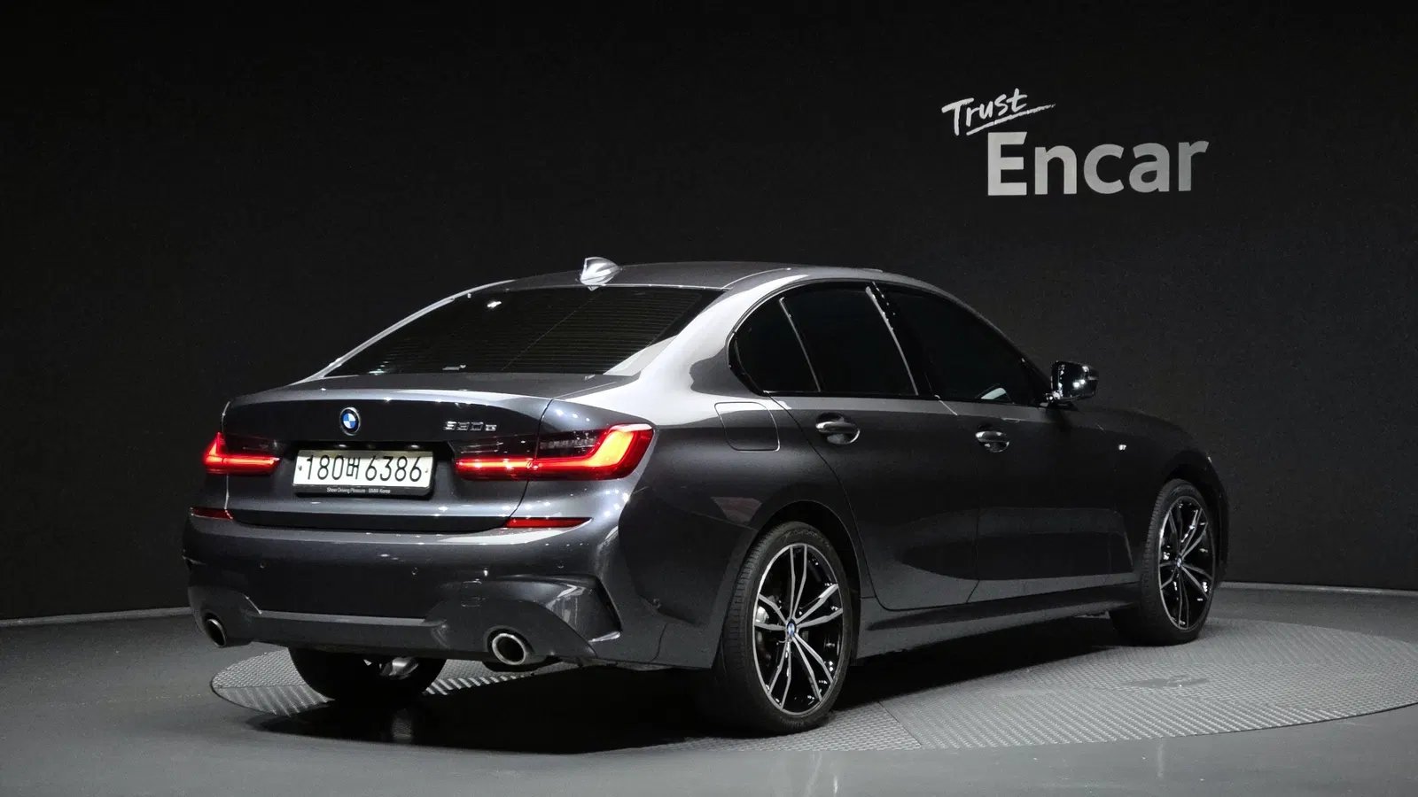 BMW Série 3 (G20) 330e M Sport 2020 — photo 1 sur 34