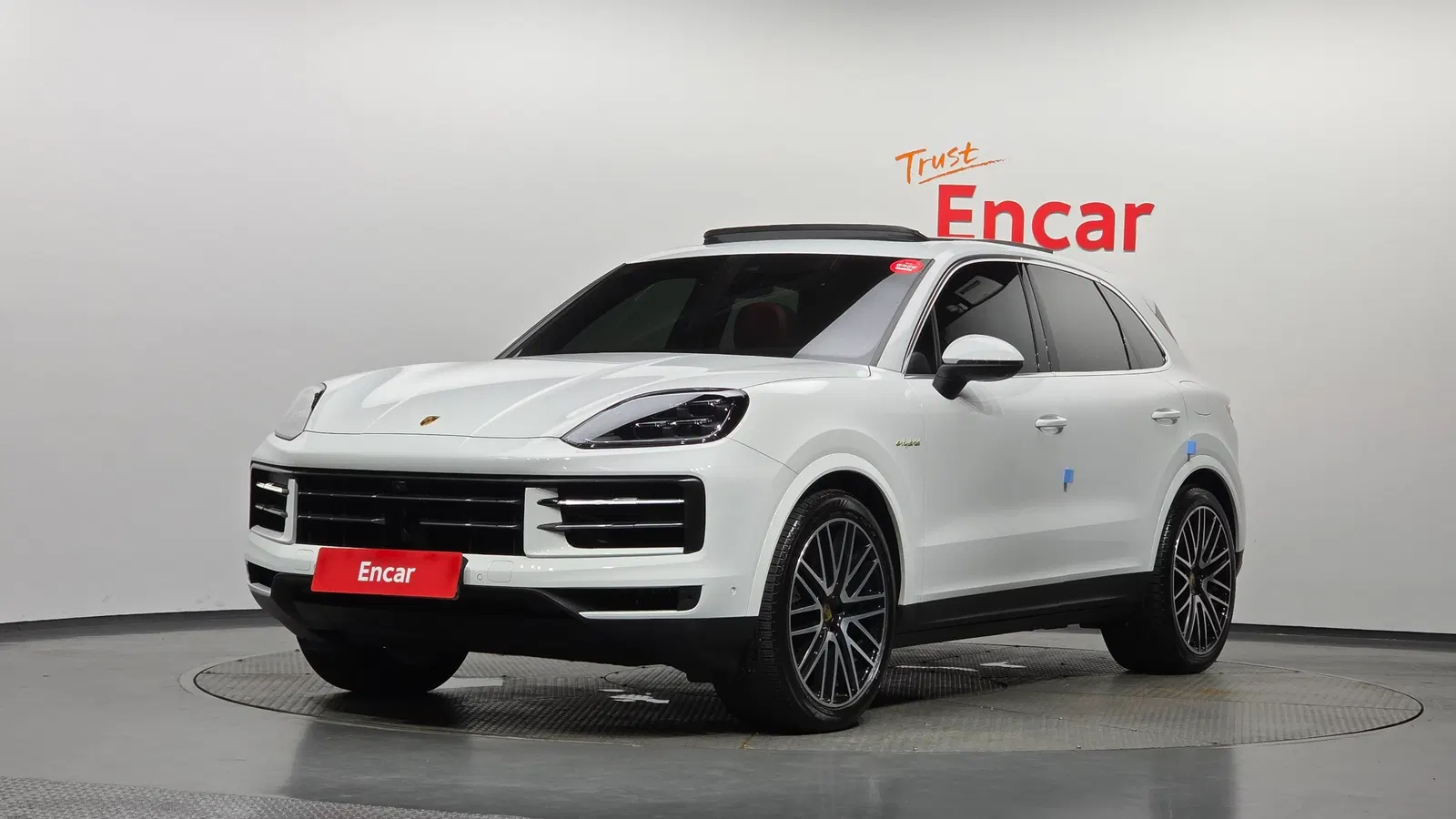 Porsche Cayenne (PO536) 3.0 E-Hybride 2024 — photo 1 sur 20
