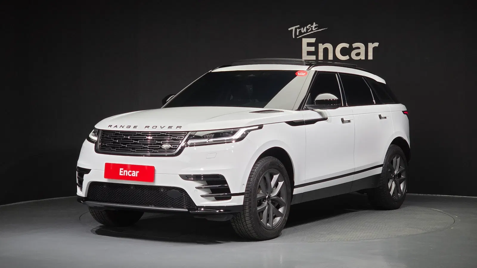Land Rover Range Rover Velar 2.0 P250 Dynamic SE 2026 — photo 1 sur 20