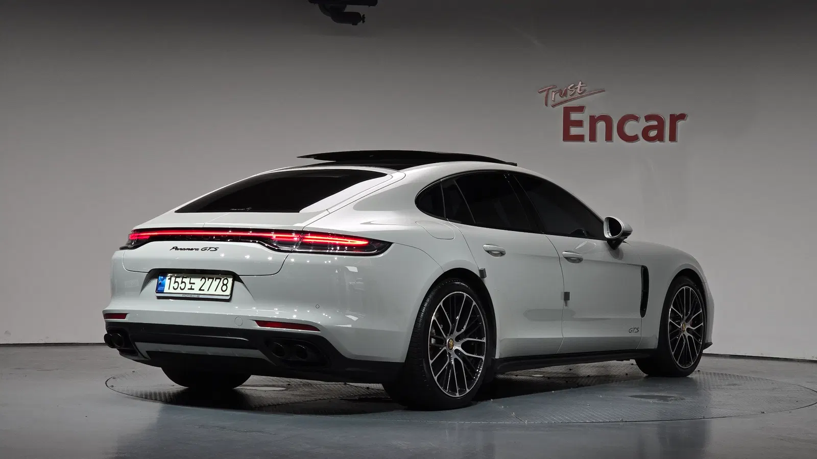 Porsche Panamera (971) 4.0 GTS 2022 — photo 1 sur 36
