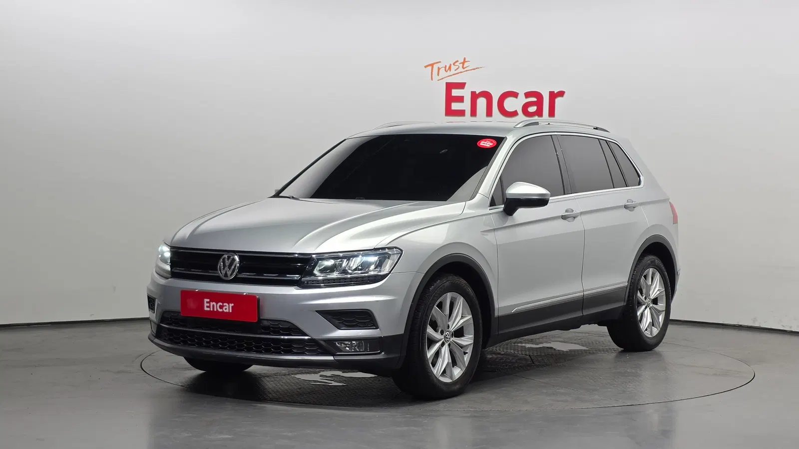 Volkswagen Tiguan 2e génération 2.0 TDI Premium 2018 — photo 1 sur 20