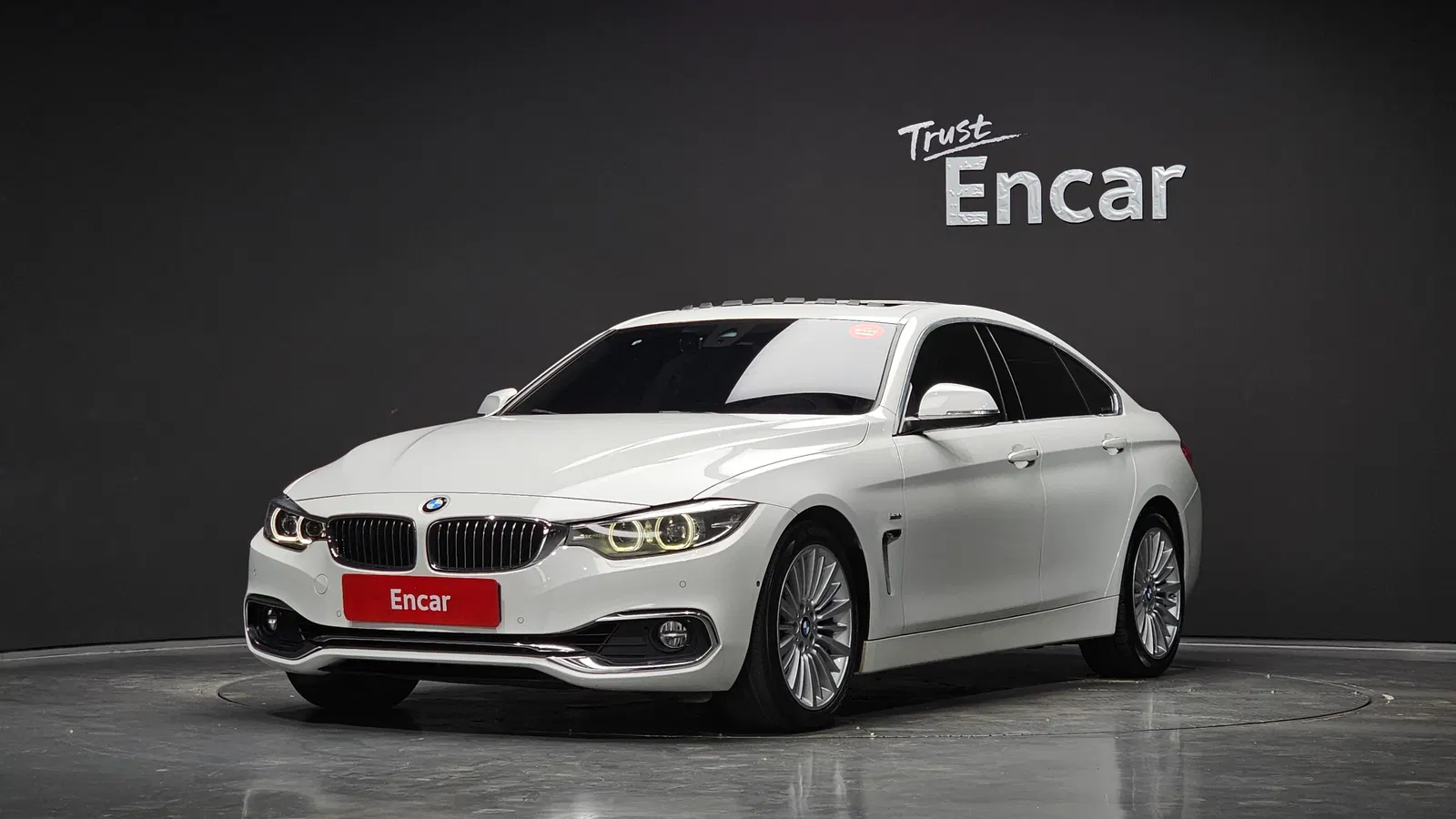 BMW Série 4 (F32) 420i Luxury GranCoupé 2018 — photo 1 sur 20